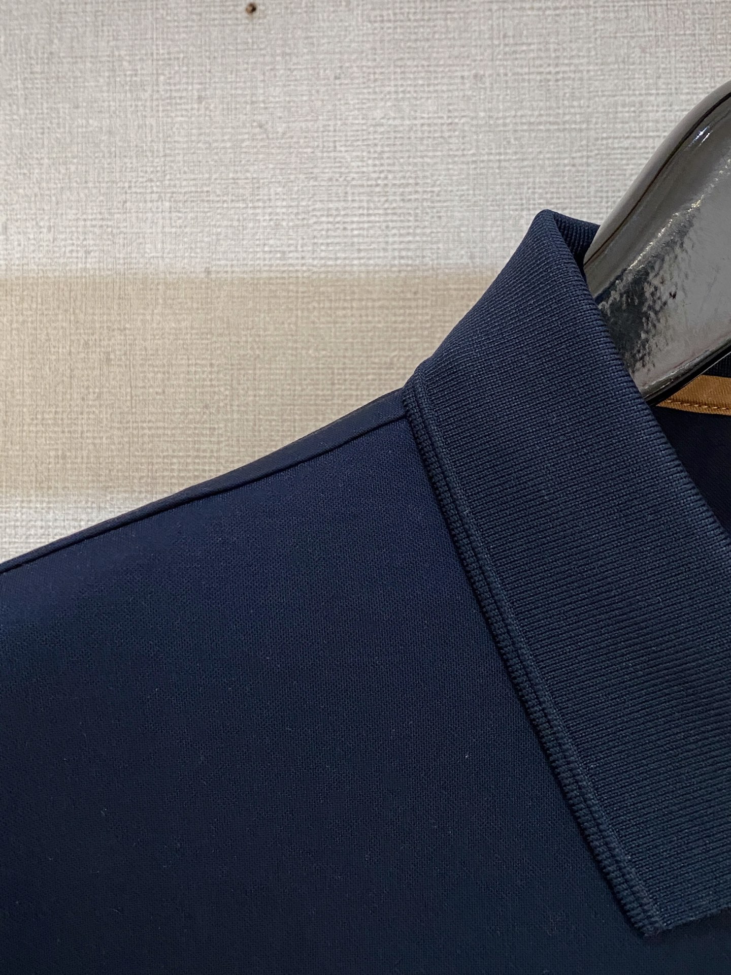 开春新品  巴宝莉 𝟏𝟎𝟎%新疆长绒棉 面料柔软舒适透气
𝟮𝟬𝟮𝟰 夏季 限量款短袖Polo系列
𝗦𝗜𝗭