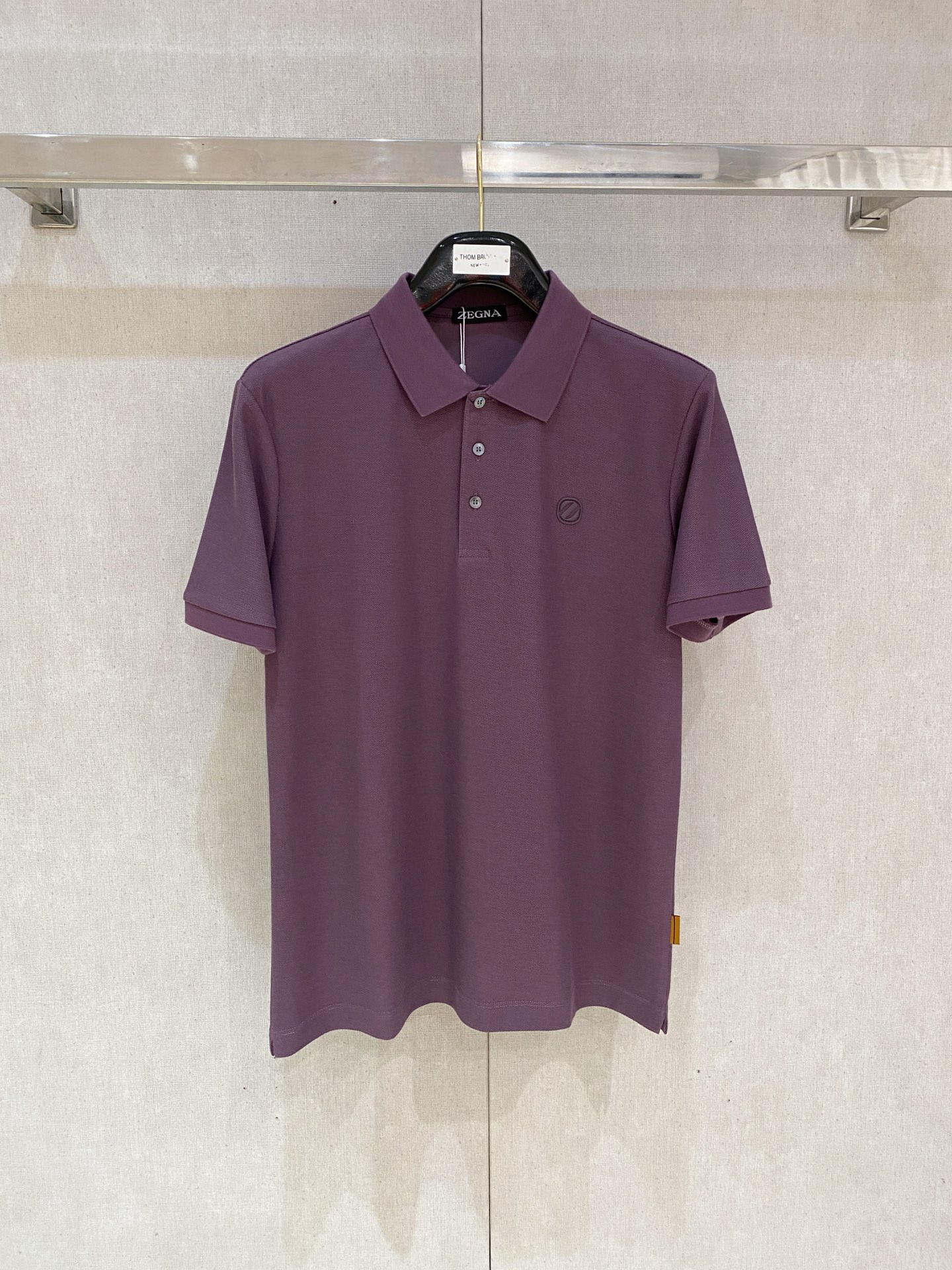 开春新品  杰尼亚 𝟏𝟎𝟎%新疆长绒棉 面料柔软舒适透气
𝟮𝟬𝟮𝟰 夏季 限量款短袖Polo系列
𝗦𝗜𝗭