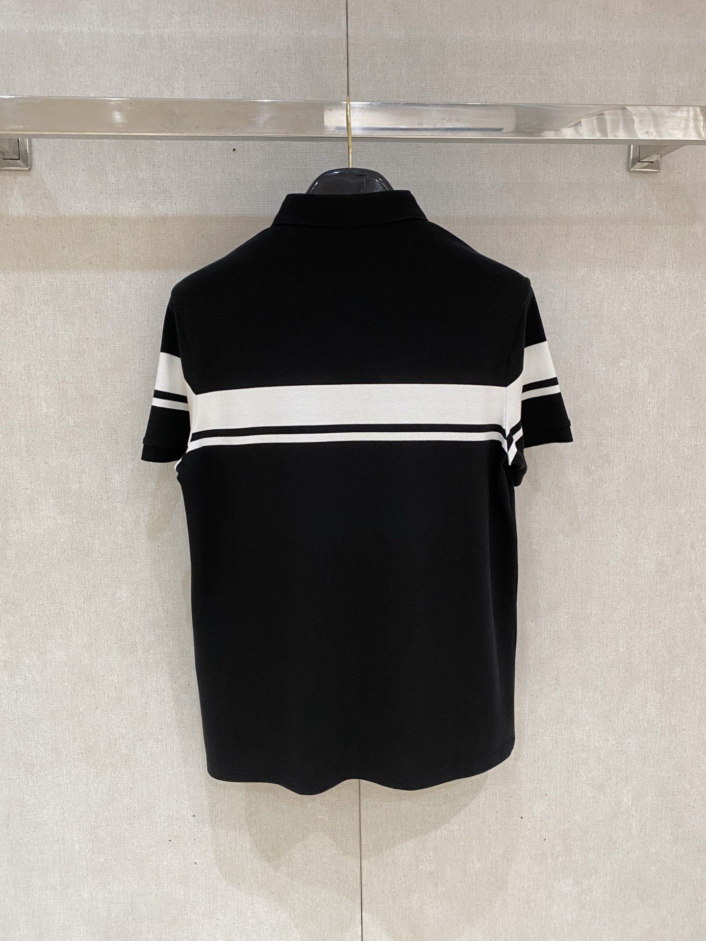 开春新品  TF  𝟏𝟎𝟎%新疆长绒棉 面料柔软舒适透气
𝟮𝟬𝟮𝟰 夏季 限量款短袖Polo系列
𝗦𝗜𝗭
