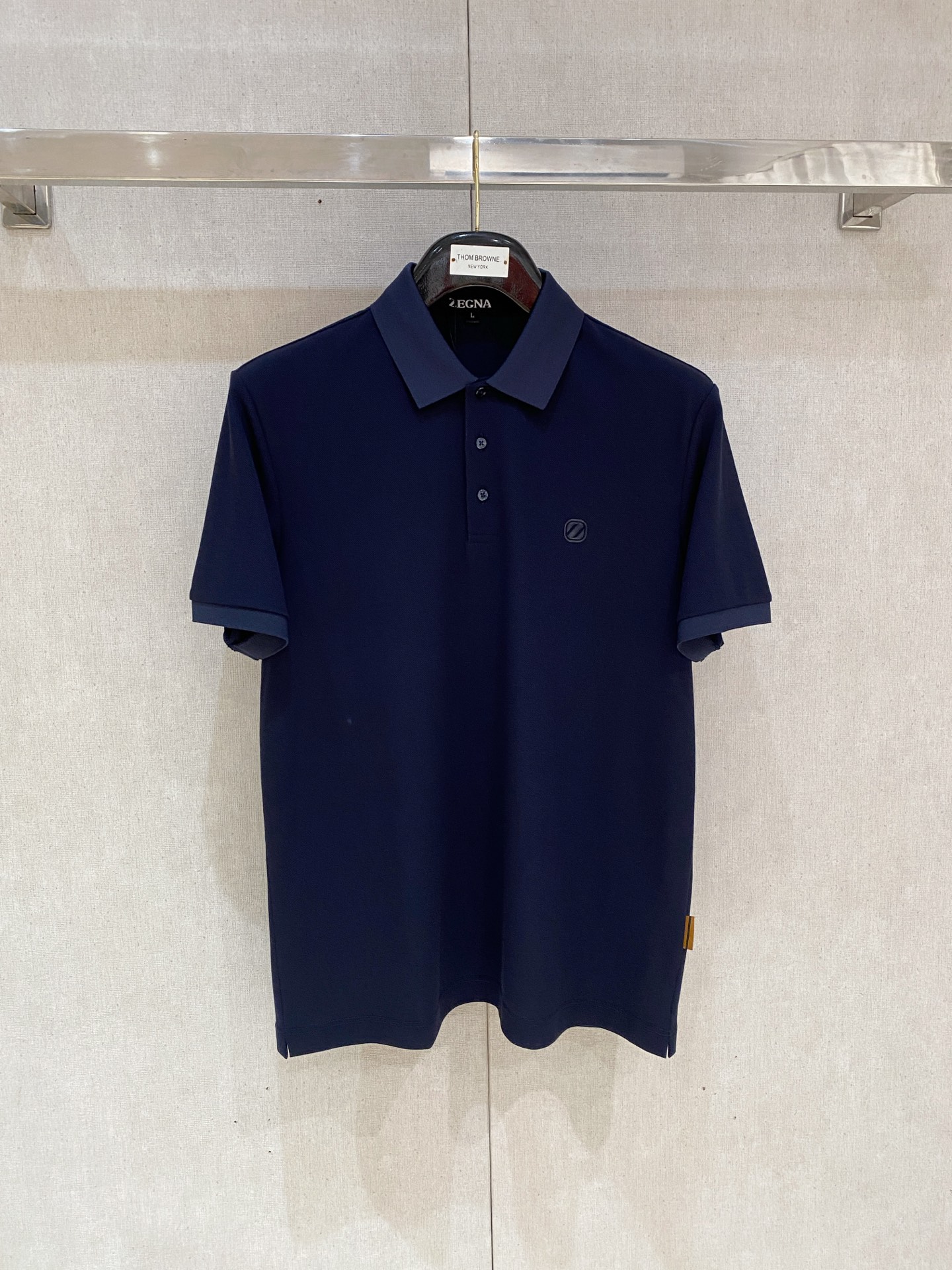 开春新品  杰尼亚 𝟏𝟎𝟎%新疆长绒棉 面料柔软舒适透气
𝟮𝟬𝟮𝟰 夏季 限量款短袖Polo系列
𝗦𝗜𝗭