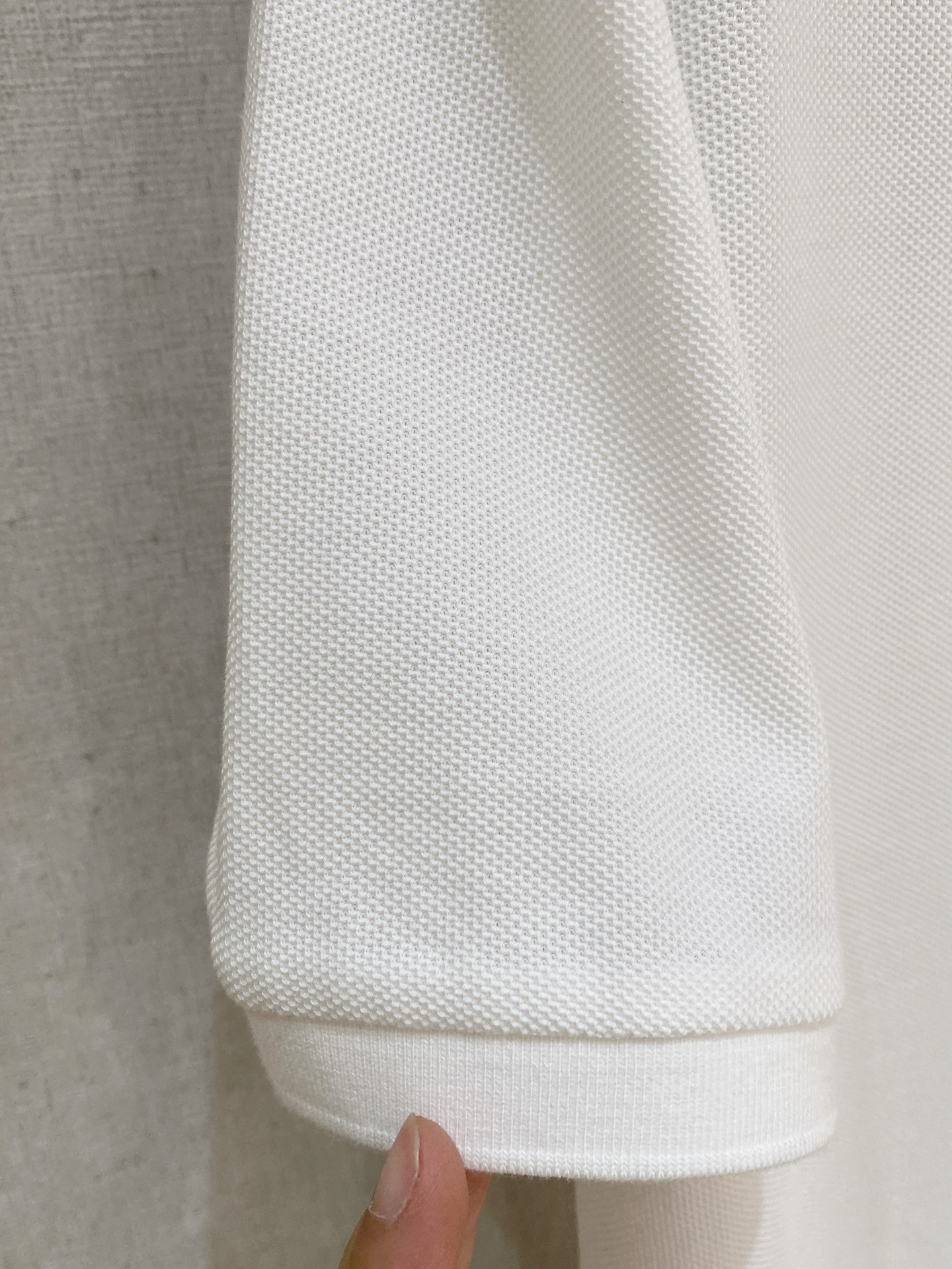 开春新品  巴宝莉 𝟏𝟎𝟎%新疆长绒棉 面料柔软舒适透气
𝟮𝟬𝟮𝟰 夏季 限量款短袖Polo系列
𝗦𝗜𝗭