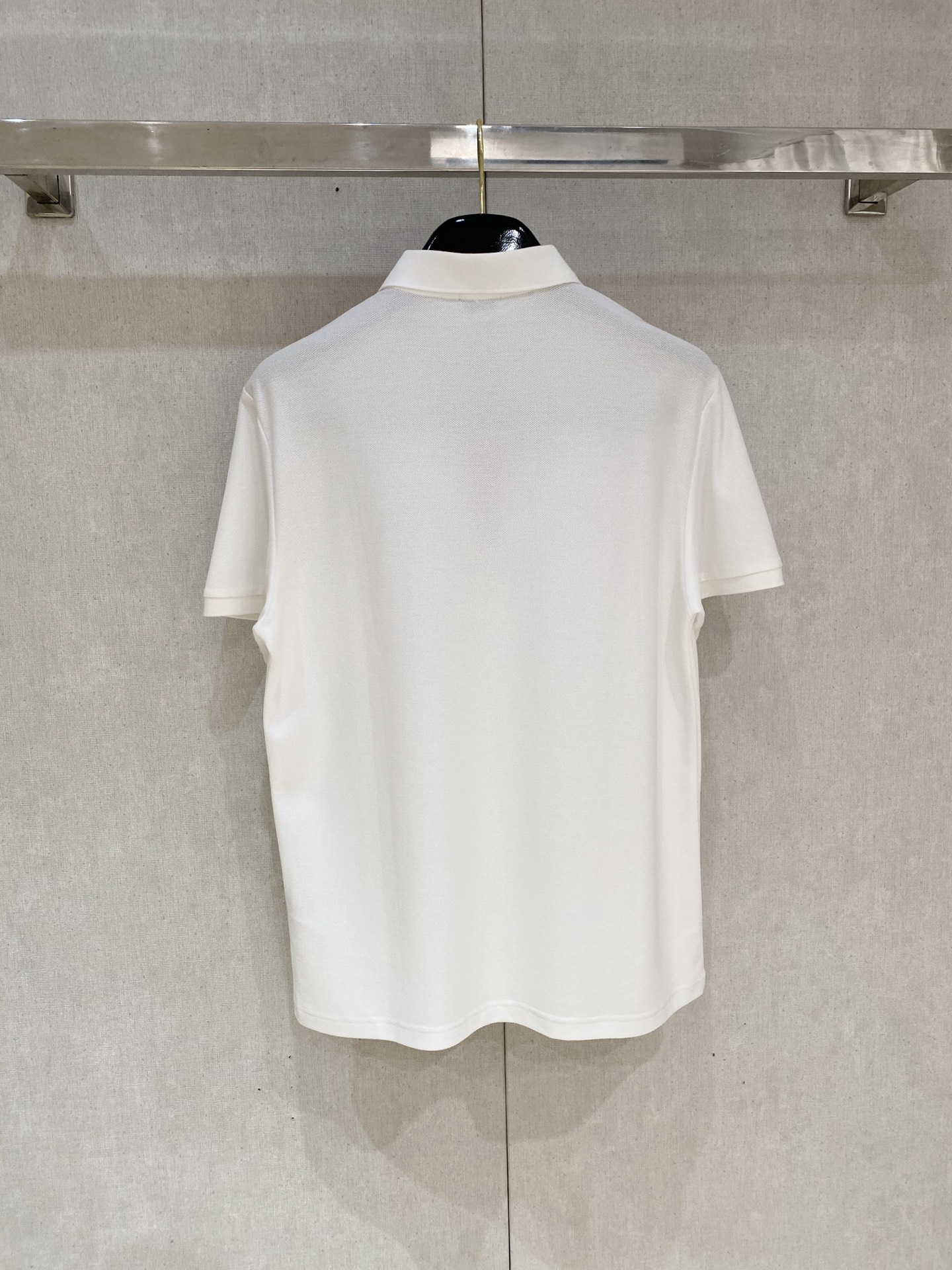 开春新品  巴宝莉 𝟏𝟎𝟎%新疆长绒棉 面料柔软舒适透气
𝟮𝟬𝟮𝟰 夏季 限量款短袖Polo系列
𝗦𝗜𝗭
