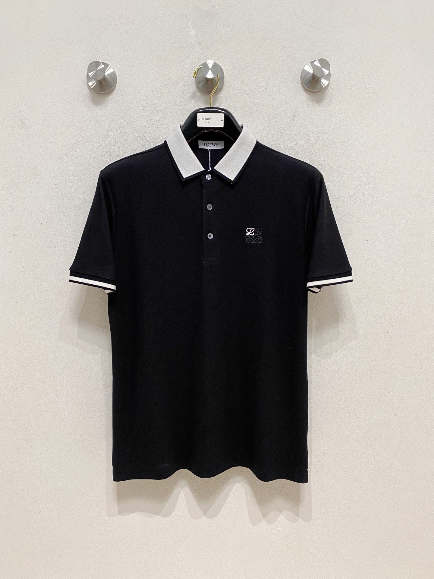 NO:904440,New products for spring Loewe Xinjiang long-staple cotton fabric is soft, comfortable and breathable 2026 summer limited edition short-sleeved Polo series -3xl,,loewe,T-shirt,19860909开春新品 罗意威 新疆长绒棉 面料柔软舒适透气 2026 夏季 限量款短袖Polo系列 -3xl,,loewe,T-shirt,,Men's clothing
