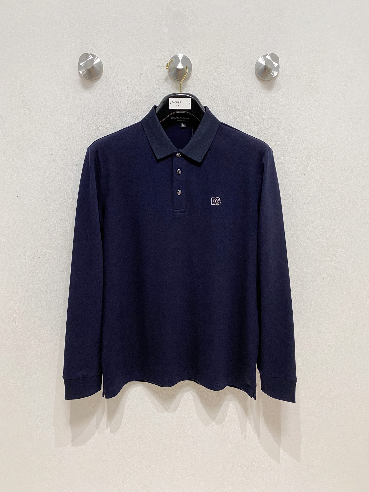 NO:521912,New products for spring Dolce & Gabbana DG exclusively for new original single men's Polo long-sleeved high-end customization High-version Fashion versatile and popular original imported cotton fabric Chest logo pattern design Super soft and delicate touch, skin-friendly and comfortable to wear High-end boutique OEM factory fine-made top body very good Men's essential items Complete three standards Number M-4xl Multi-color, Dolce & Gabbana, alexander wang19860909开春新品 杜嘉班纳 DG 独家专供新款原单男士Polo长袖高端定制 高版本 时尚百搭爆款原版进口纯棉面料 胸前logo图案设计 手感超柔软细腻 穿着亲肤舒适 高端精品 代工厂精细做上身非常赞 男士必备单品 三标齐全 码数M-4xl 多颜色,,Dolce&Gabbana,alexander wang,Men's clothing