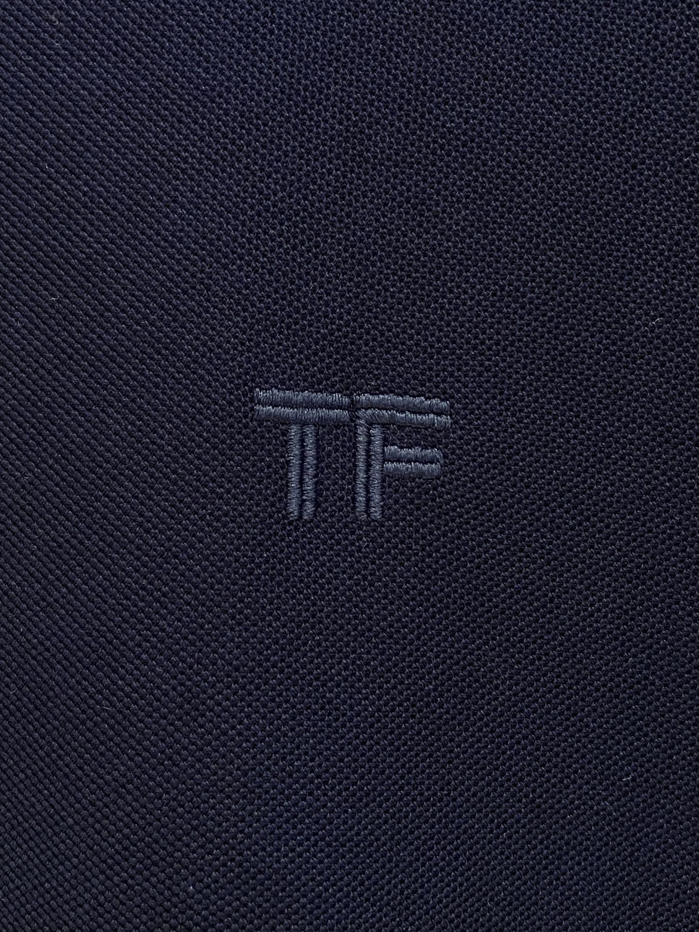  TF 𝟏𝟎𝟎%新疆长绒棉 面料柔软舒适透气
2025 夏季 限量款短袖Polo系列
𝗦𝗜𝗭𝗘：𝗠-3x