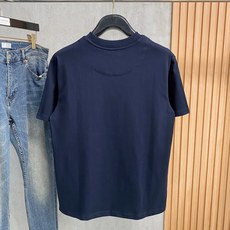 P罗意威2025春夏新款男女同款👫短袖T恤,最新款全网独家首上!!~既经典有时尚百搭,谁不爱啊,将经典再 P罗意威2025春夏新款男女同款👫短袖T恤,最新款全网独家首上!!~既经典有时尚百搭,谁不爱啊,将经典再