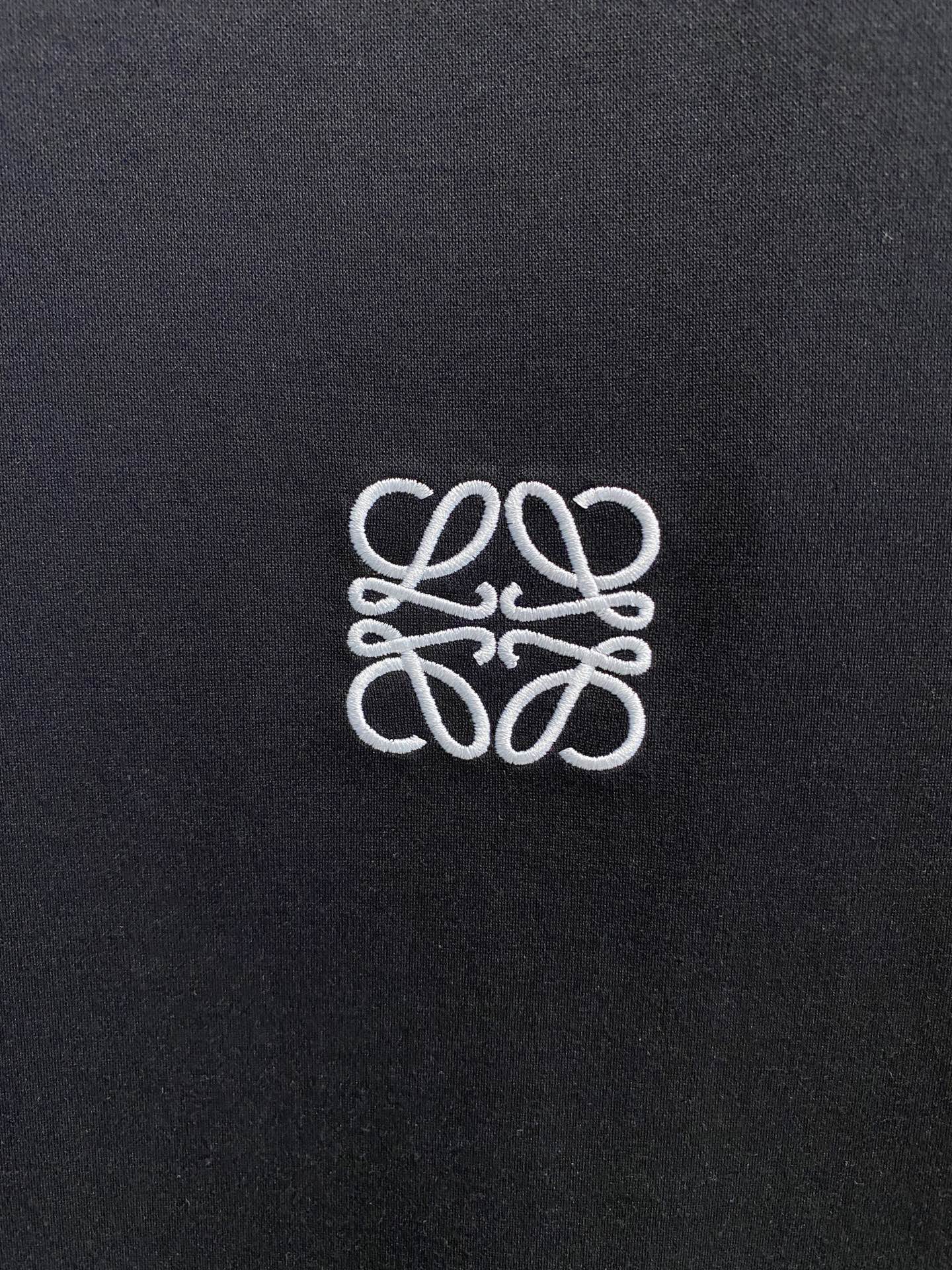  纪梵希 2025春夏新款首发专柜最新款圆领短袖 高端订制 设计前卫时尚！品牌logo重工艺设计 高端定