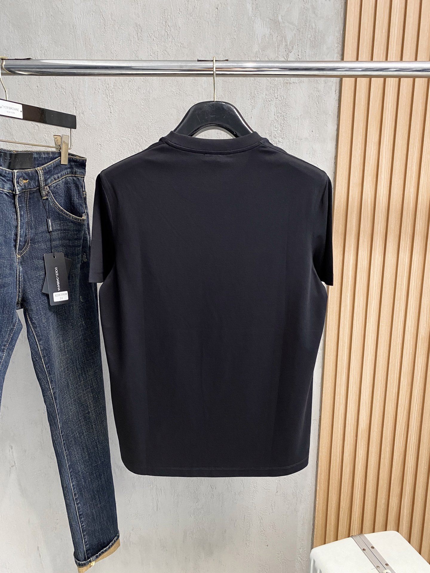  纪梵希 2025春夏新款首发专柜最新款圆领短袖 高端订制 设计前卫时尚！品牌logo重工艺设计 高端定