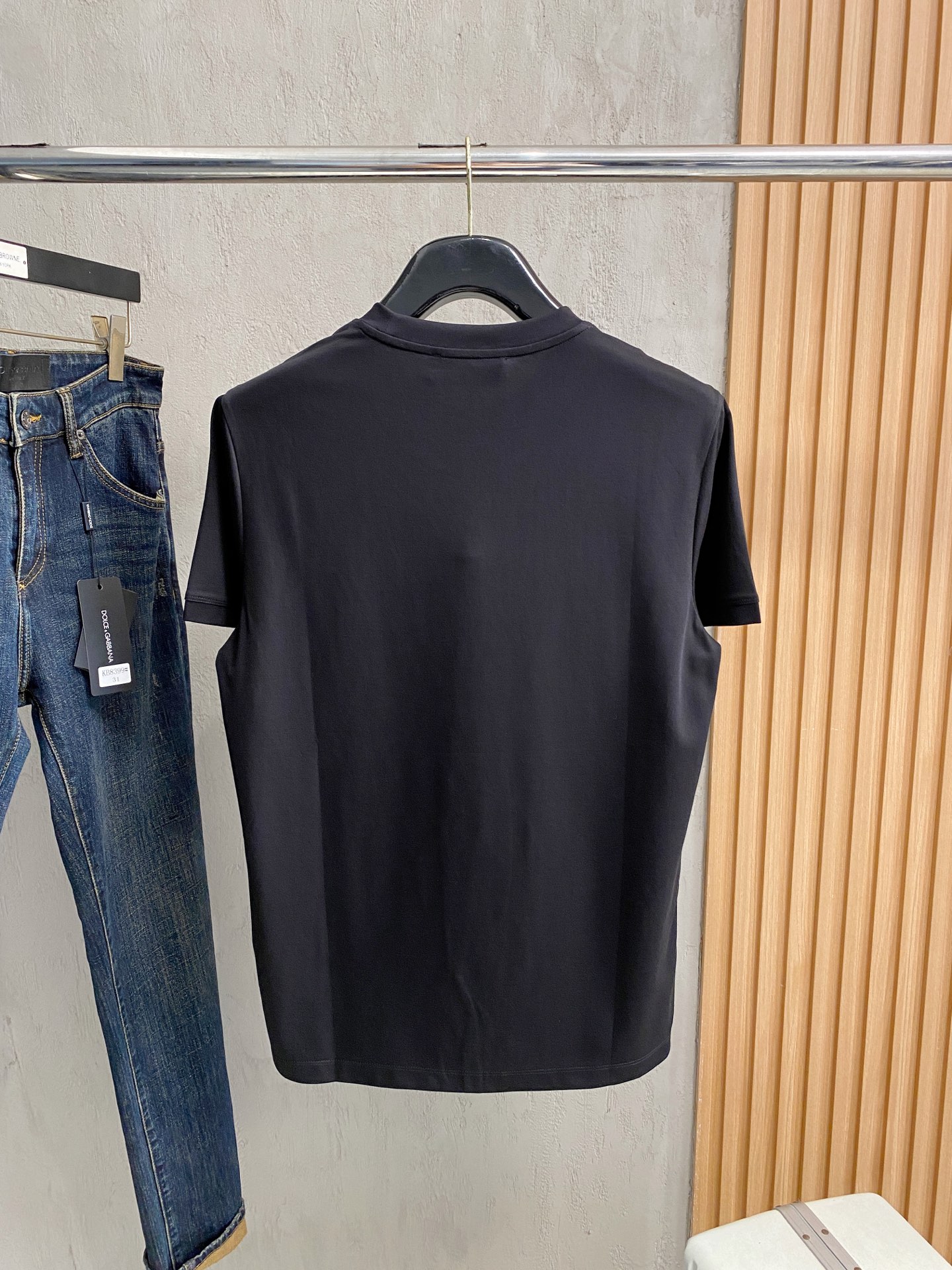  纪梵希 2025春夏新款首发专柜最新款圆领短袖 高端订制 设计前卫时尚！品牌logo重工艺设计 高端定