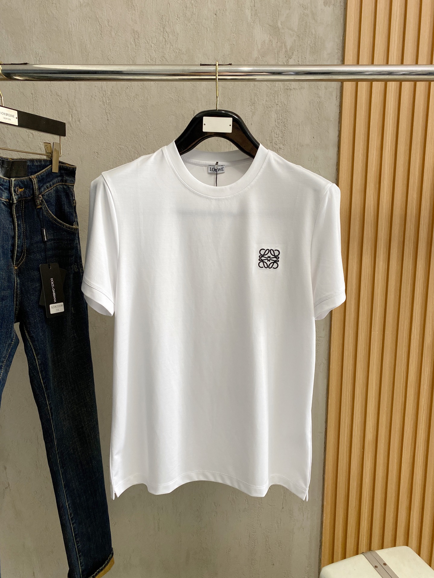  纪梵希 2025春夏新款首发专柜最新款圆领短袖 高端订制 设计前卫时尚！品牌logo重工艺设计 高端定