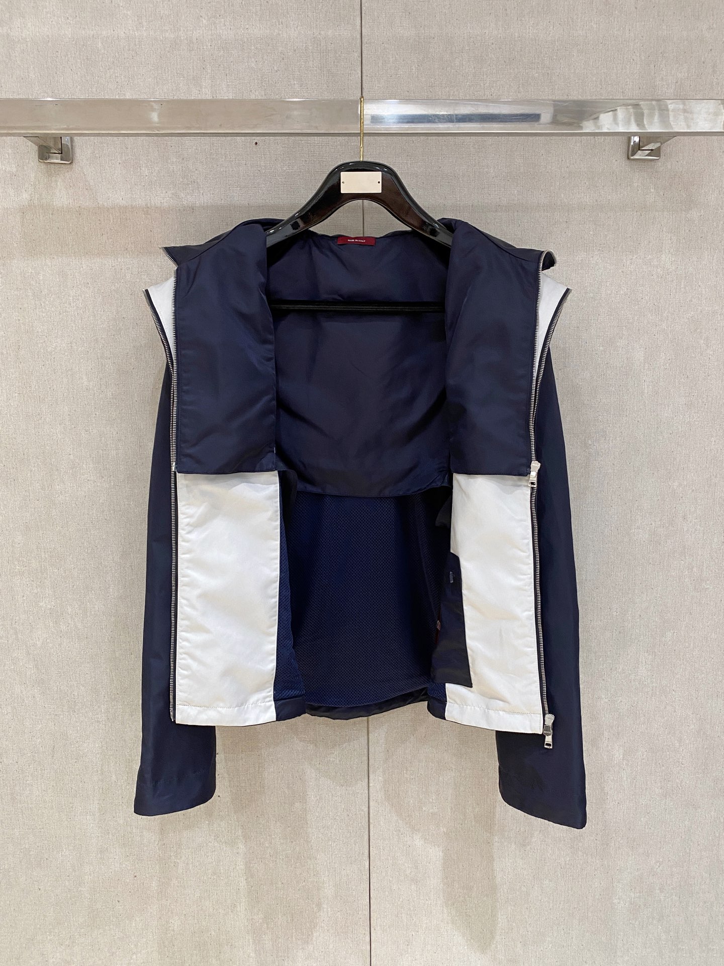 顶级版本
G家官网同款，三标齐全！2025新款男士夹克外套，时尚休闲高端版本！专柜定制面料 透气舒适度高