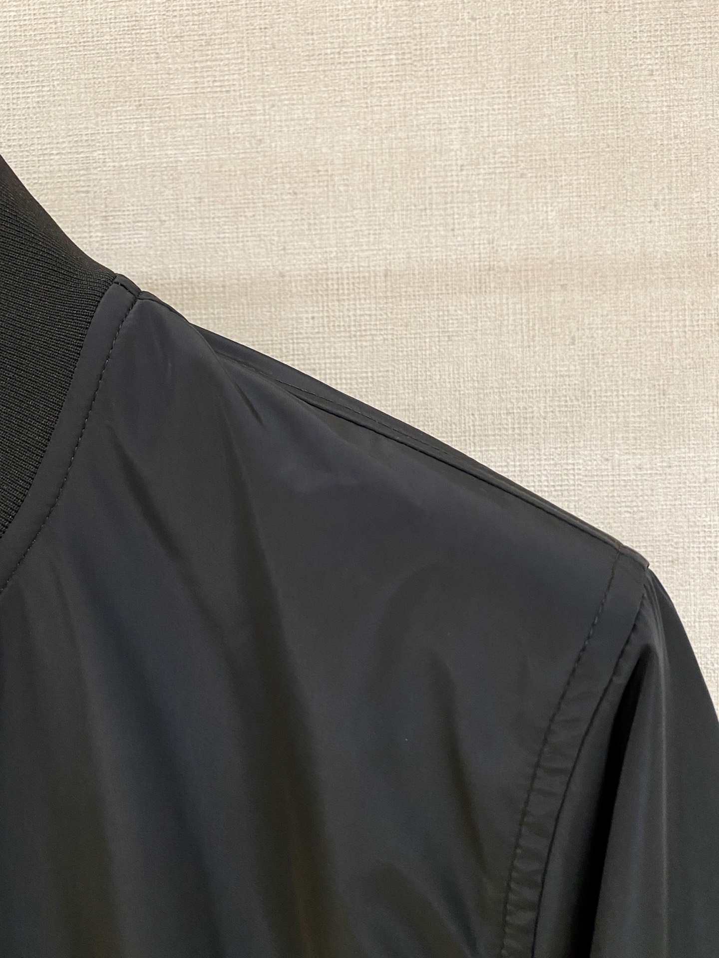 
Diro 官网同款，三标齐全！2025秋冬新款男士夹克外套，时尚休闲高端版本！专柜定制面料 透气舒适度