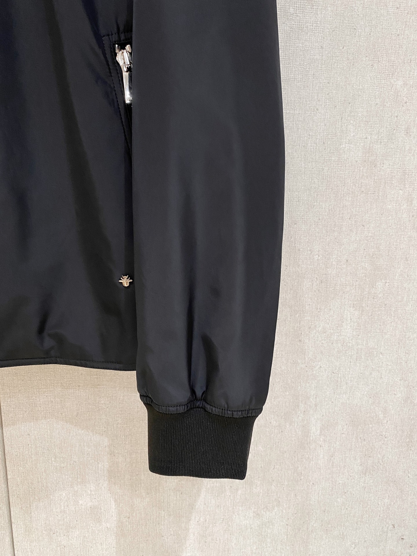 
Diro 官网同款，三标齐全！2025秋冬新款男士夹克外套，时尚休闲高端版本！专柜定制面料 透气舒适度