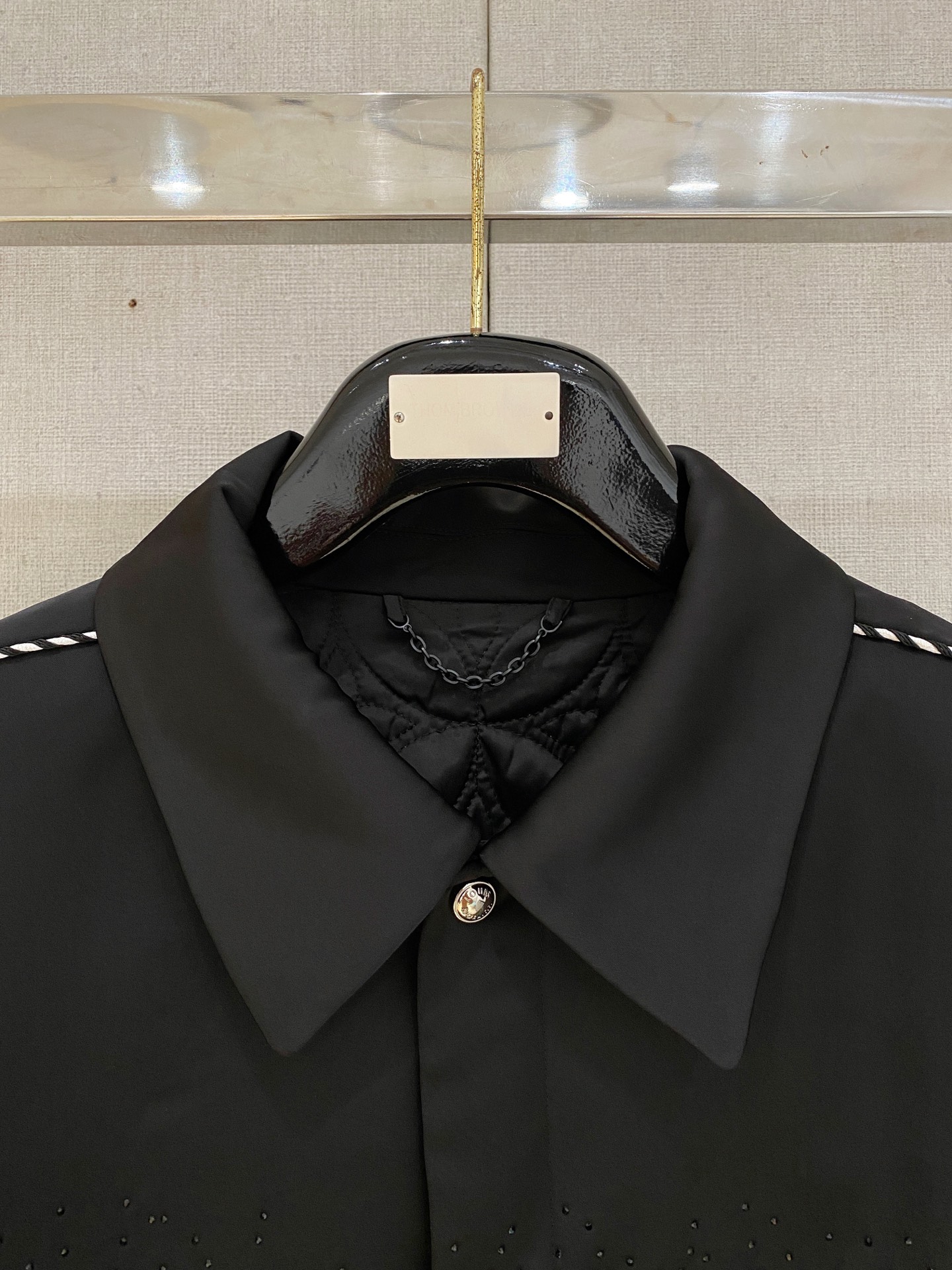  顶级版本
lv家官网同款，三标齐全！2025新款男士夹克外套，时尚休闲高端版本！专柜定制面料 透气舒适