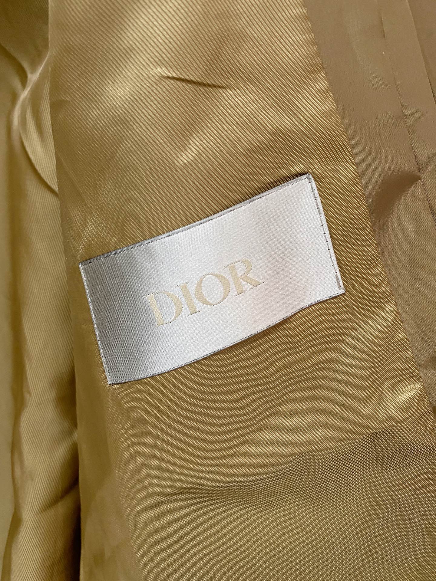 
Diro 官网同款，三标齐全！2025秋冬新款男士夹克外套，时尚休闲高端版本！专柜定制面料 透气舒适度