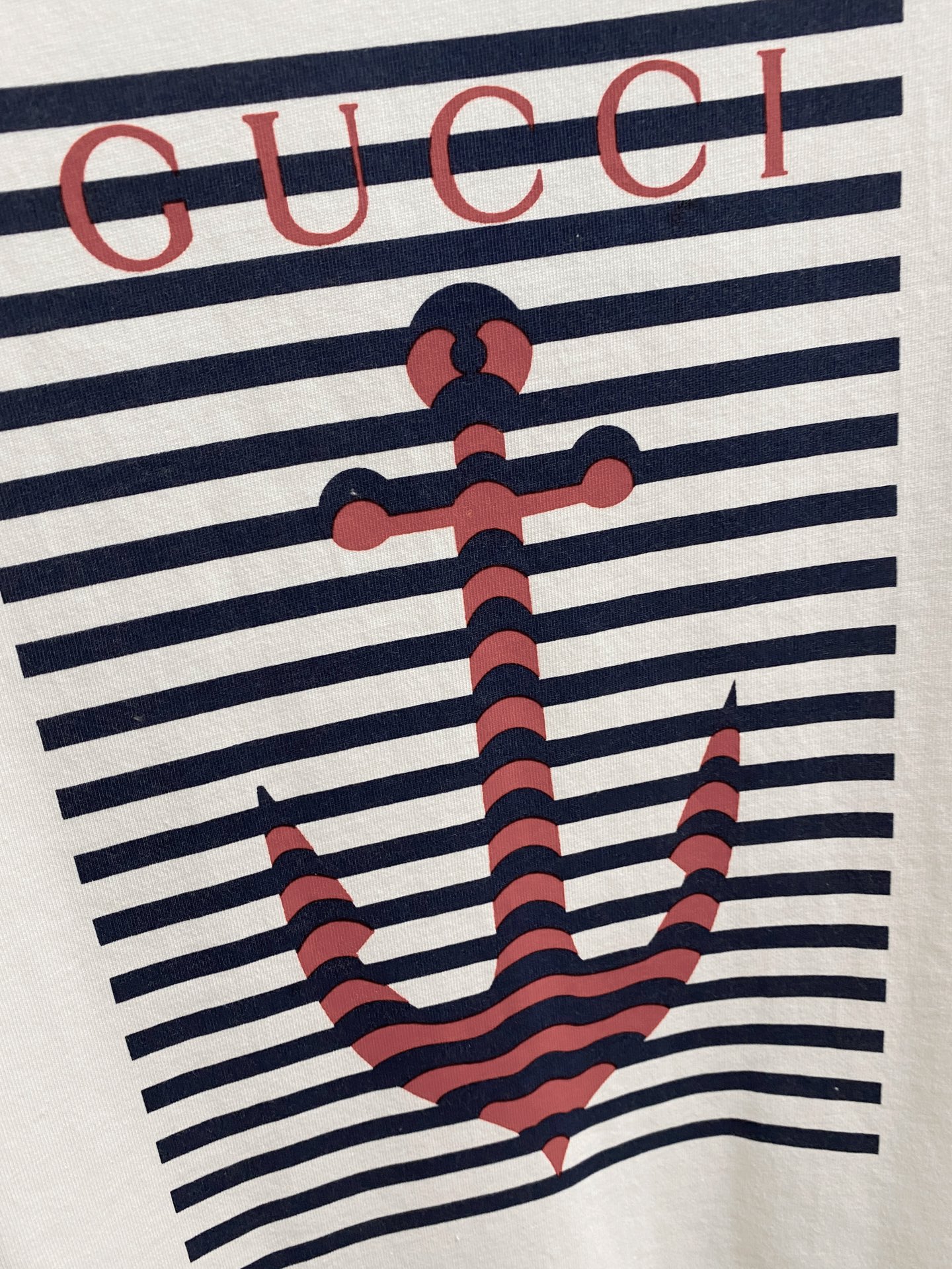 高版本 古驰 2025新款经典圆领短袖，时尚百搭经典元素打造精致工艺专柜面料，顶级元素融合打造，经典短袖