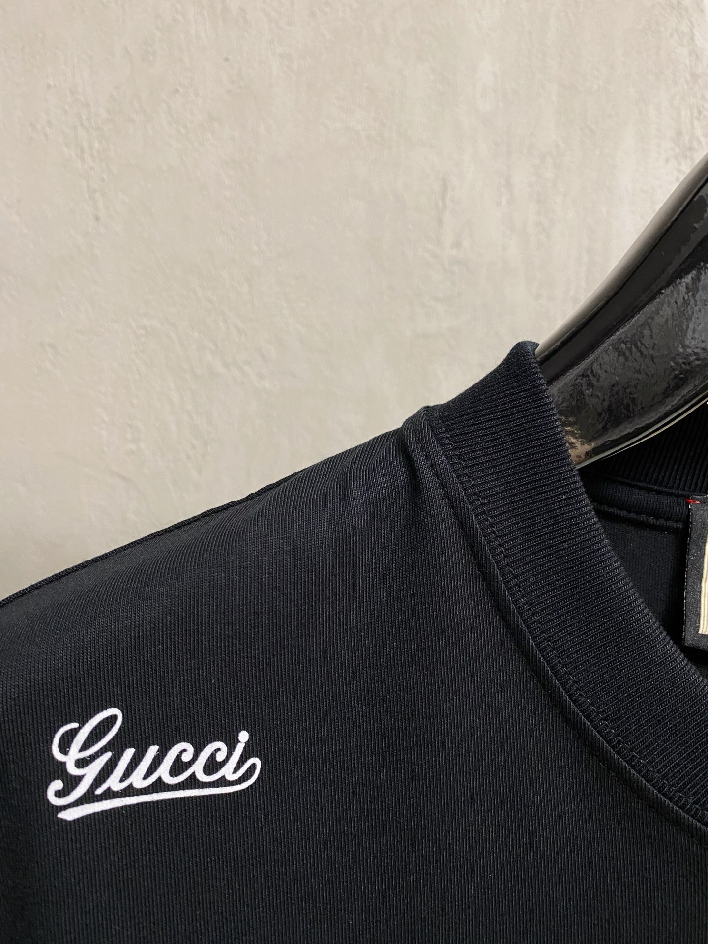 高版本 古驰 2025新款经典圆领短袖，时尚百搭经典元素打造精致工艺专柜面料，顶级元素融合打造，经典短袖