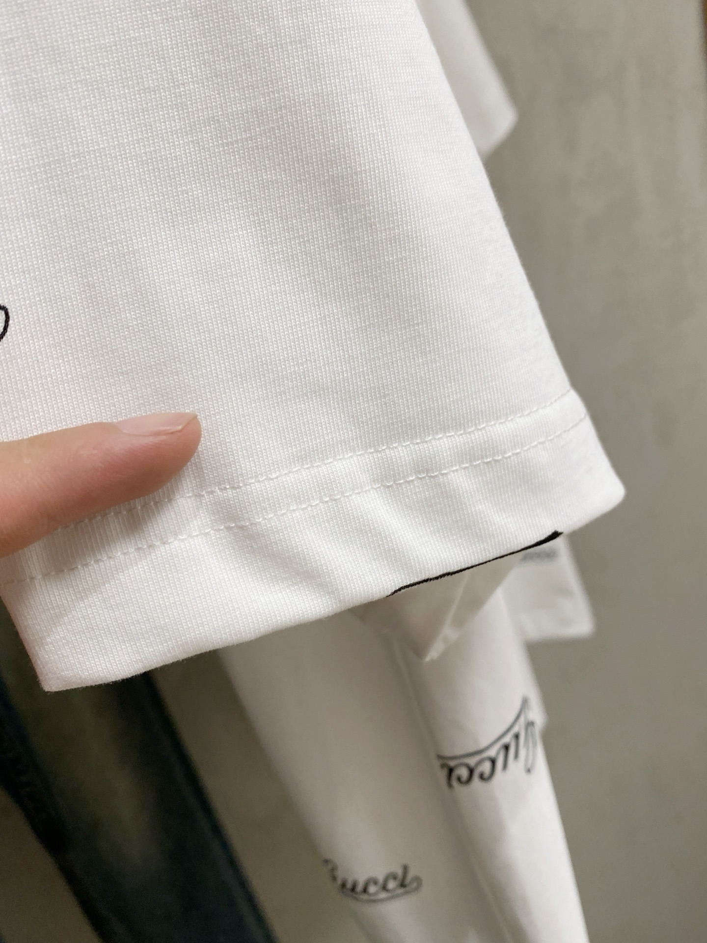 高版本 古驰 2025新款经典圆领短袖，时尚百搭经典元素打造精致工艺专柜面料，顶级元素融合打造，经典短袖