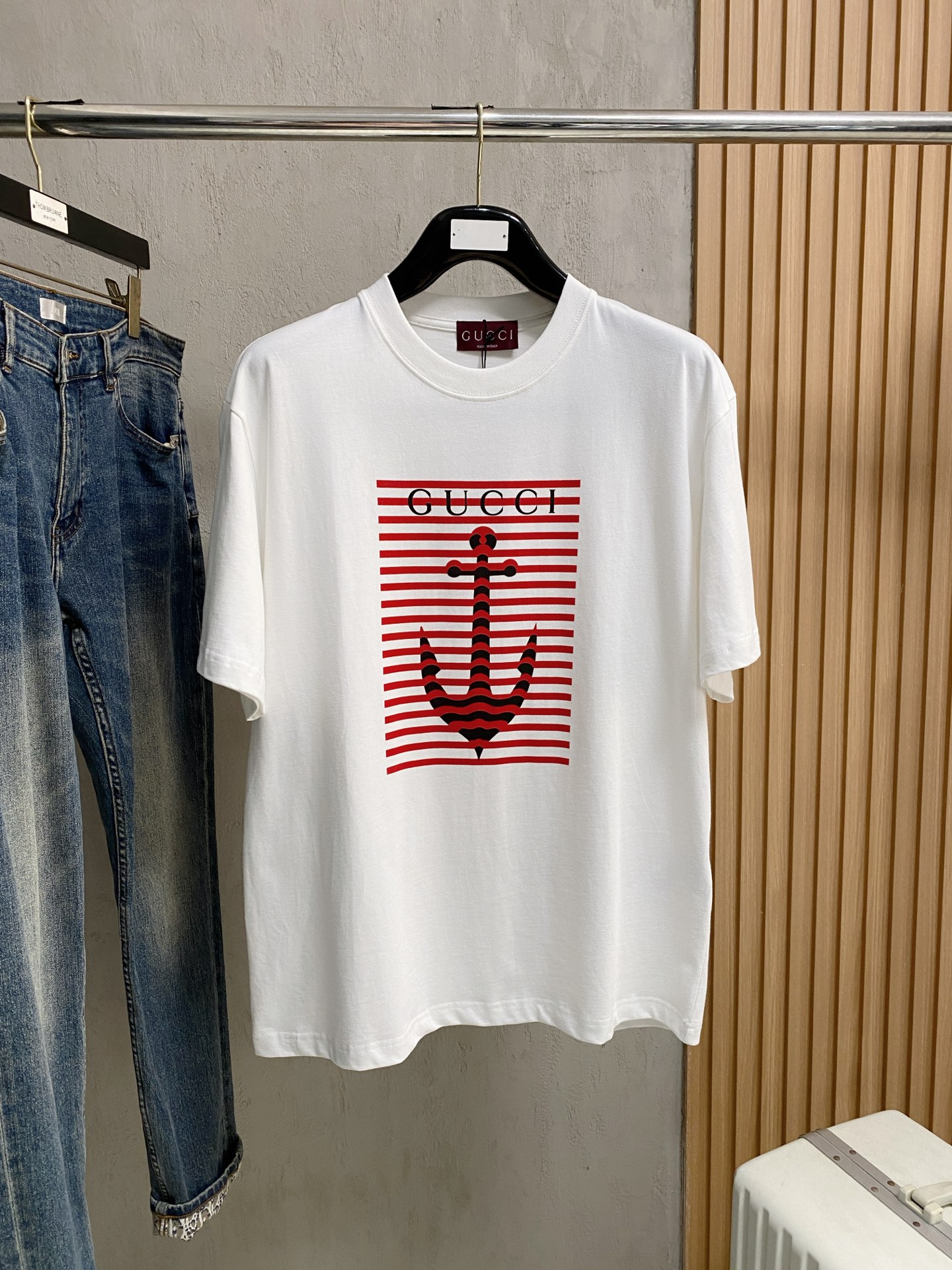 高版本 古驰 2025新款经典圆领短袖，时尚百搭经典元素打造精致工艺专柜面料，顶级元素融合打造，经典短袖