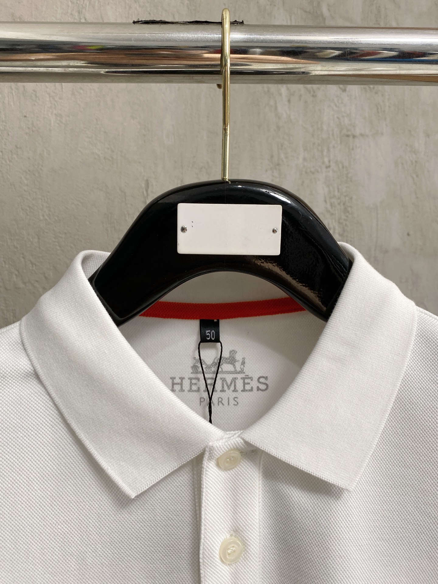 Hermès Men's Long Sleeve Polo Shirt with Embroidered Logo - Soft Cotton 2 i1755365313011 1050 0 1