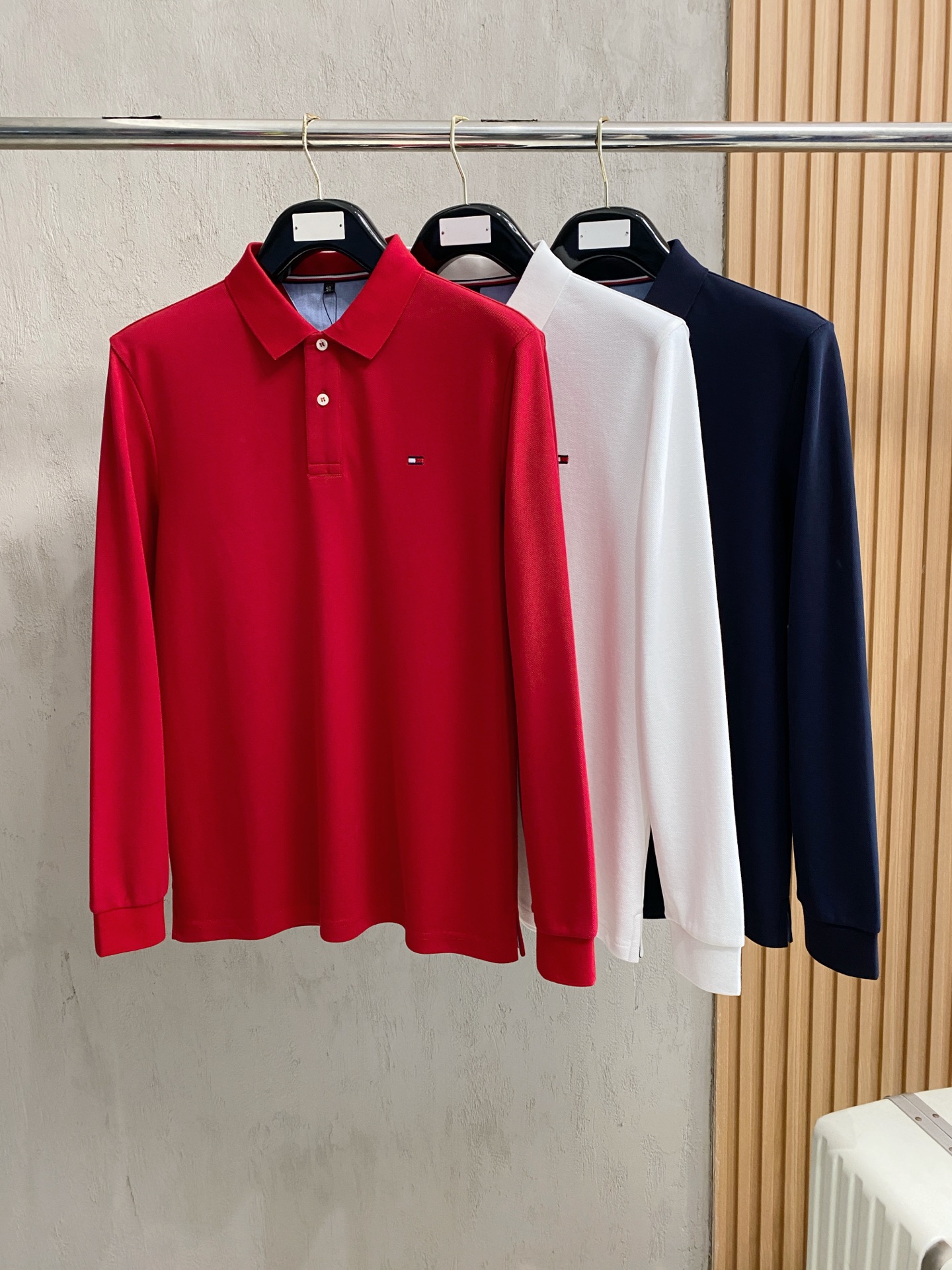Tommy Hilfiger Men's Long Sleeve Polo Shirt | Soft Cotton Fabric & Logo Design 9 i1755365822762 8339 0 0
