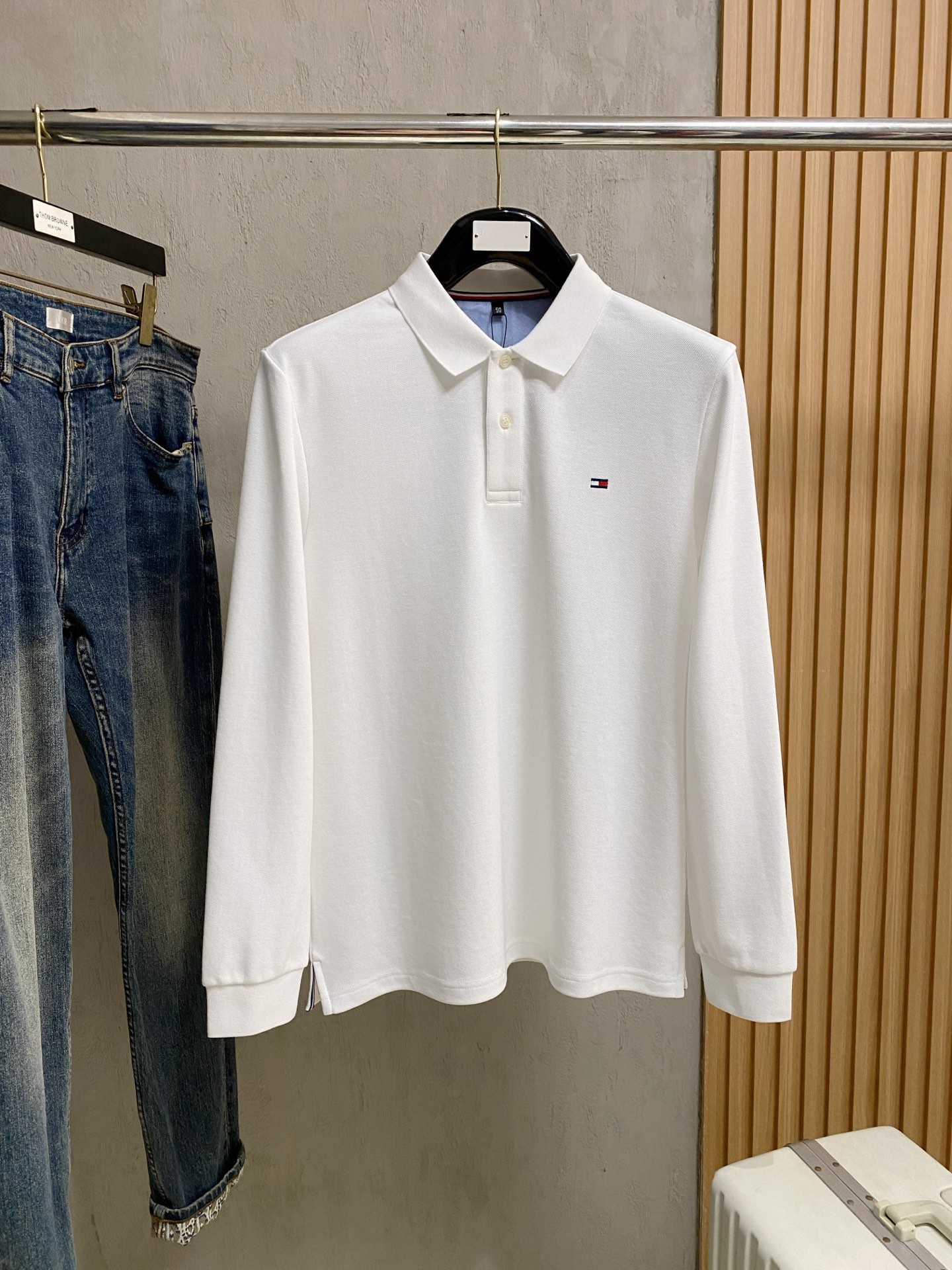 Tommy Hilfiger Men's Long Sleeve Polo Shirt | Soft Cotton Fabric & Logo Design 2 i1755365845841 8959 0 8