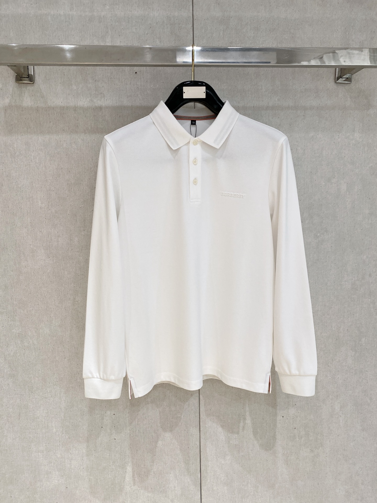 NO:521915,New products in the spring Burberry exclusively for new original single men's Polo long-sleeved high-end customization High-version Fashion versatile and popular original imported cotton fabric Chest logo pattern design Super soft and delicate touch, skin-friendly and comfortable to wear High-end boutique OEM factory fine-made top body very good Men's essential items Complete three standards Number M-4xl Multi-color, burberry, alexander wang19860909开春新品 巴宝莉 独家专供新款原单男士Polo长袖高端定制 高版本 时尚百搭爆款原版进口纯棉面料 胸前logo图案设计 手感超柔软细腻 穿着亲肤舒适 高端精品 代工厂精细做上身非常赞 男士必备单品 三标齐全 码数M-4xl 多颜色,,burberry,alexander wang,Men's clothing