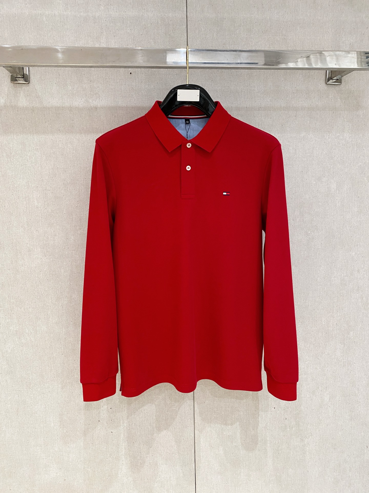 NO:521908,New products for spring Tommy exclusively offers new original single men's Polo long-sleeved high-end customization High-version Fashionable and versatile original imported cotton fabric Chest logo pattern design Super soft and delicate touch, skin-friendly and comfortable to wear High-end boutique OEM factory fine-made top body very good Men's essential items Complete three standards Number M-4xl Multi-color, Alexander wang19860909开春新品 汤米 独家专供新款原单男士Polo长袖高端定制 高版本 时尚百搭爆款原版进口纯棉面料 胸前logo图案设计 手感超柔软细腻 穿着亲肤舒适 高端精品 代工厂精细做上身非常赞 男士必备单品 三标齐全 码数M-4xl 多颜色,,alexander wang,Men's clothing