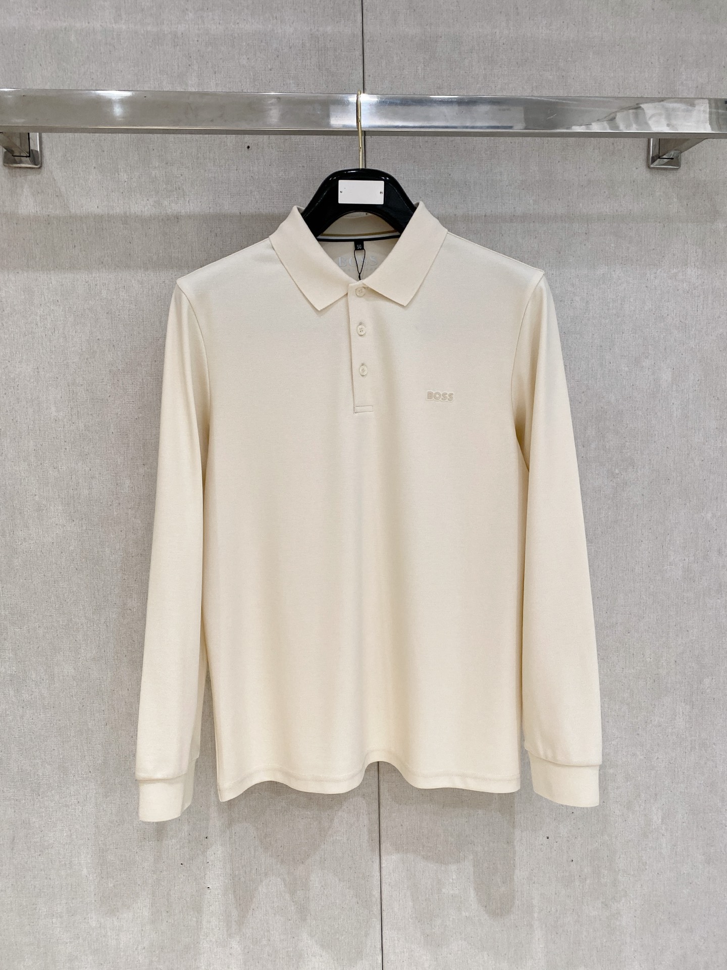 NO:521906,New spring products boss exclusively for new original single men's Polo long-sleeved high-end customization High-version Fashionable and versatile original imported cotton fabric Chest logo pattern design Super soft and delicate touch, skin-friendly and comfortable to wear High-end boutique OEM factory fine-made top body very good Men's essential items Complete three standards Number M-4xl Multi-color, Alexander wang19860909开春新品 boss 独家专供新款原单男士Polo长袖高端定制 高版本 时尚百搭爆款原版进口纯棉面料 胸前logo图案设计 手感超柔软细腻 穿着亲肤舒适 高端精品 代工厂精细做上身非常赞 男士必备单品 三标齐全 码数M-4xl 多颜色,,alexander wang,Men's clothing