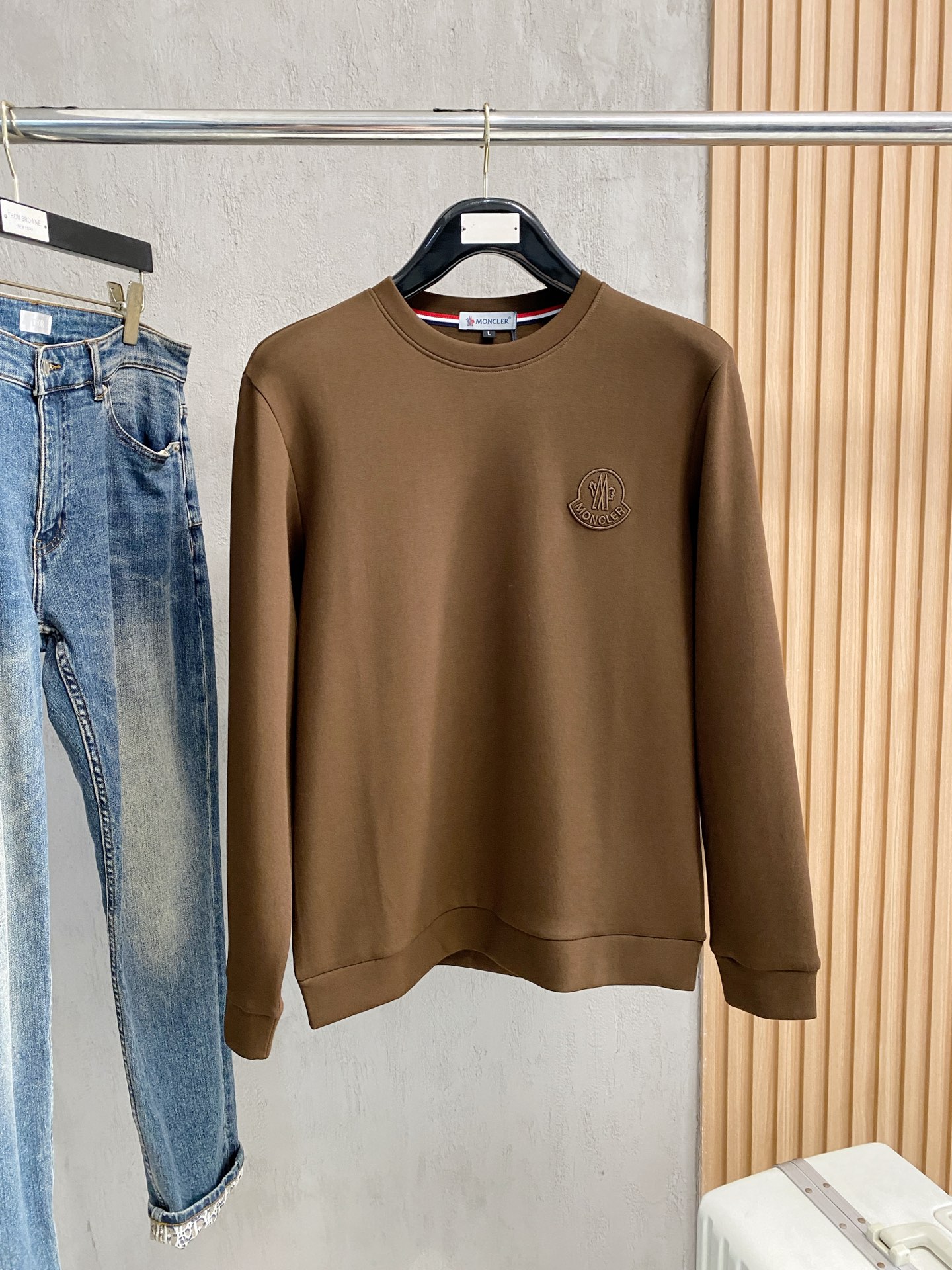 蒙口 2025 秋冬新款卫衣面料：丝光莫代尔棉颜色：多颜色尺码：M-4XL