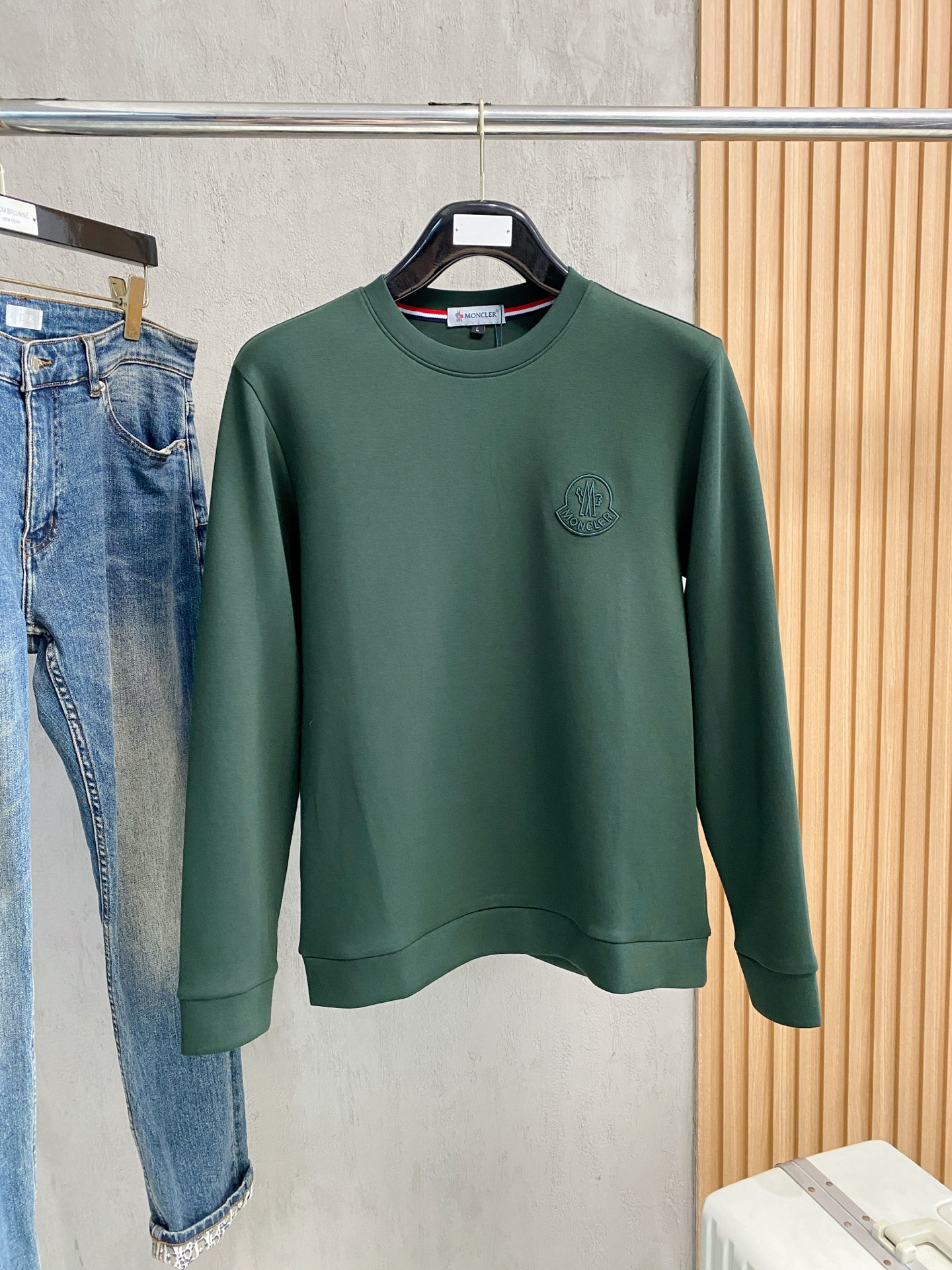 蒙口 2025 秋冬新款卫衣面料：丝光莫代尔棉颜色：多颜色尺码：M-4XL