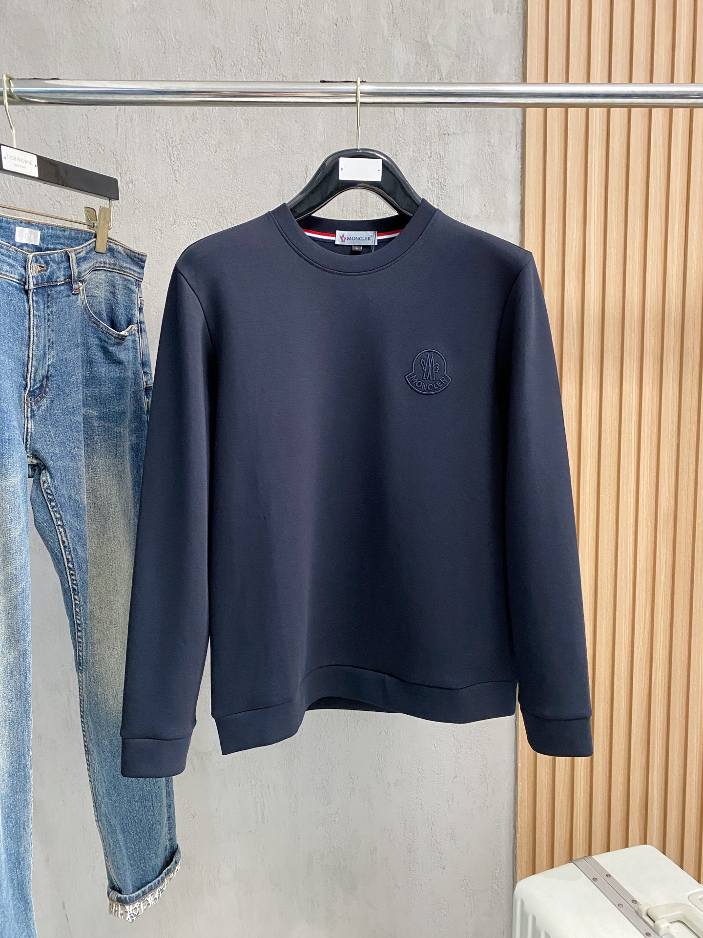 蒙口 2025 秋冬新款卫衣面料：丝光莫代尔棉颜色：多颜色尺码：M-4XL