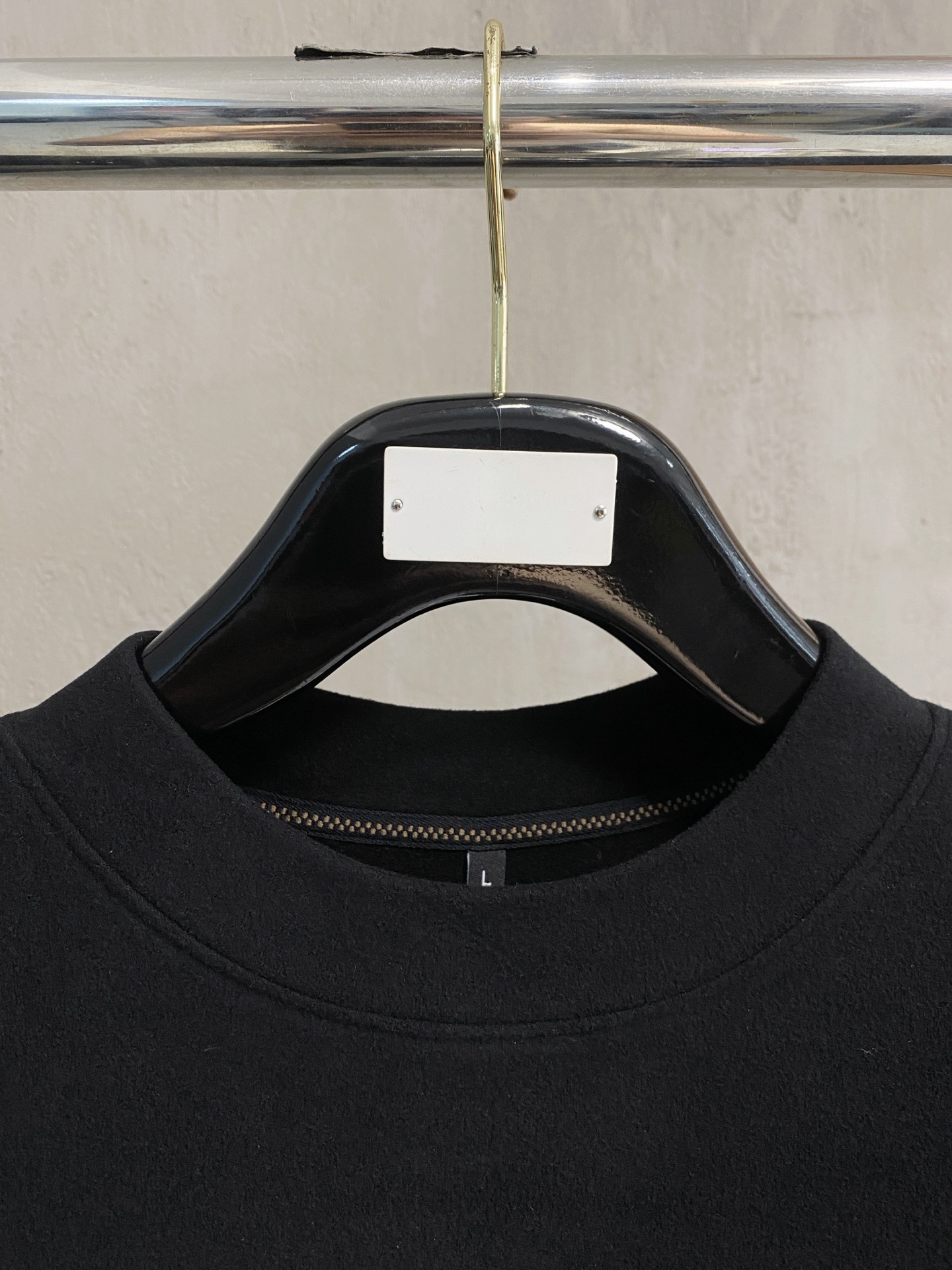 lP🆕 1925秋冬新款.加厚加绒打底单穿长袖T袖卫订制加厚面料.前后工艺细节特别好，高级十足，与专柜同