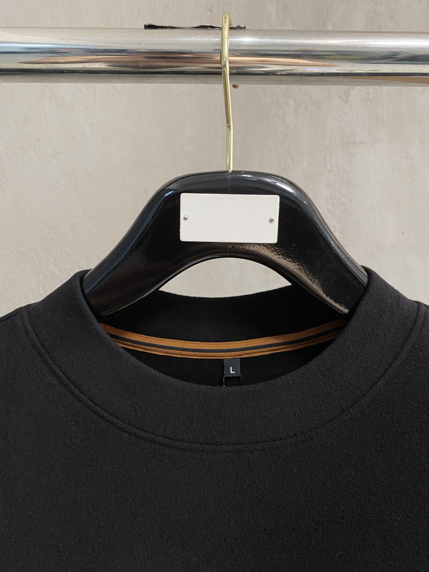 杰尼亚 2025秋冬新款.加厚加绒打底单穿长袖T袖卫订制加厚面料.前后工艺细节特别好，高级十足，与专柜同