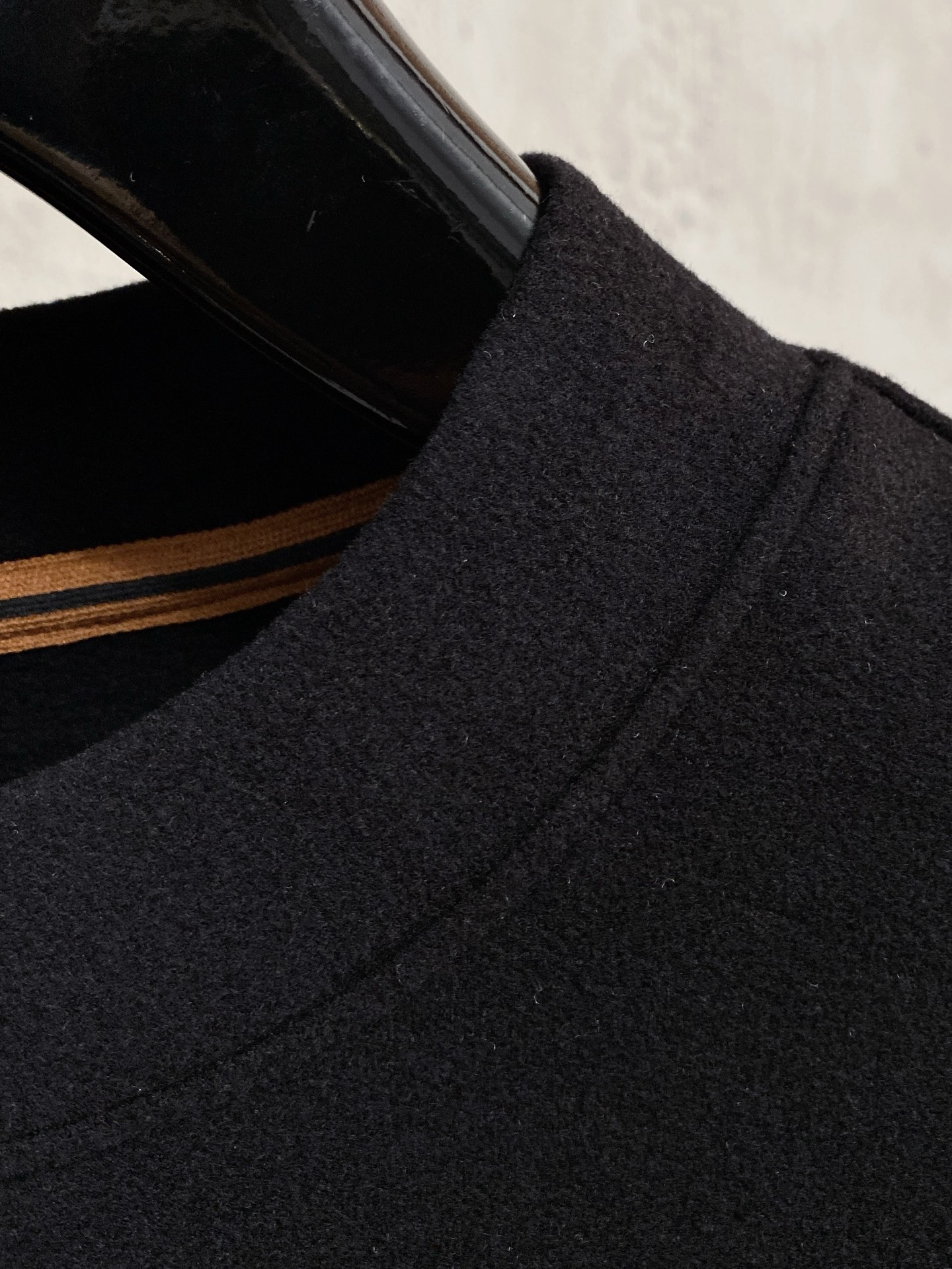 杰尼亚 2025秋冬新款.加厚加绒打底单穿长袖T袖卫订制加厚面料.前后工艺细节特别好，高级十足，与专柜同