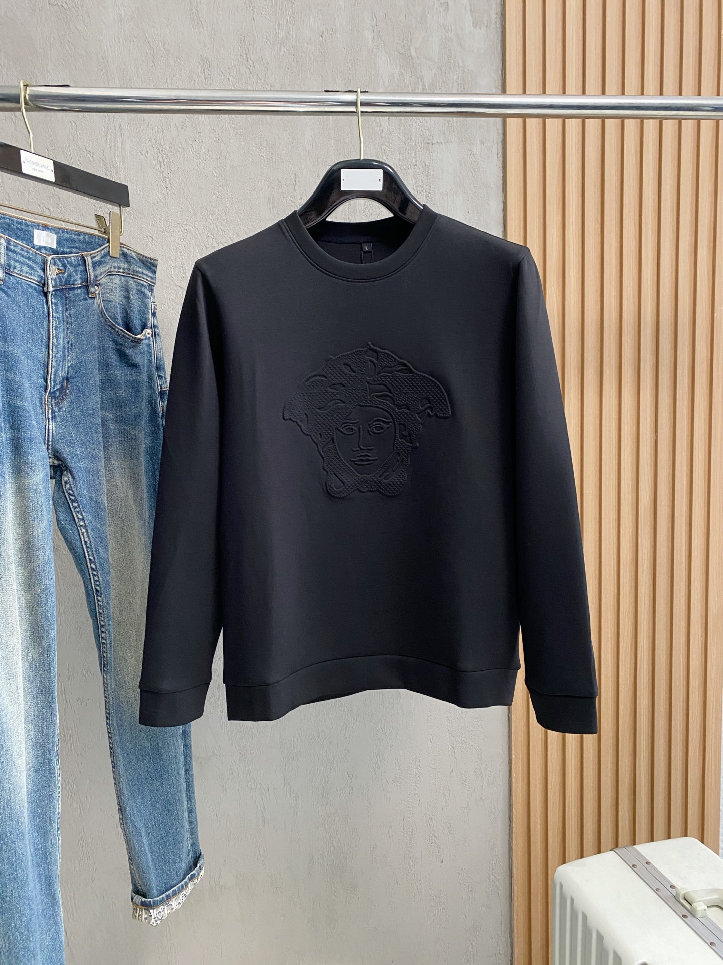 范思哲 2025 秋冬新款卫衣面料：丝光莫代尔棉颜色：多颜色尺码：M-4XL