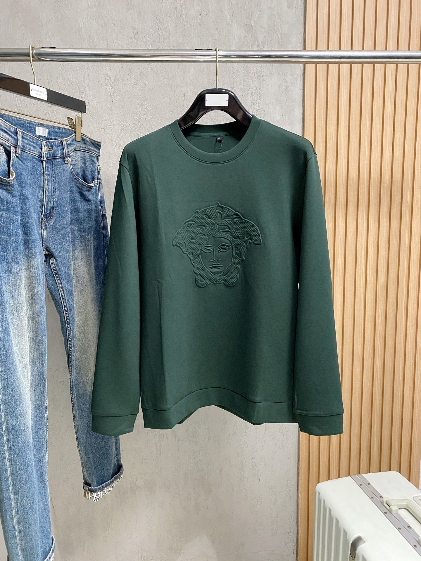 范思哲 2025 秋冬新款卫衣面料：丝光莫代尔棉颜色：多颜色尺码：M-4XL