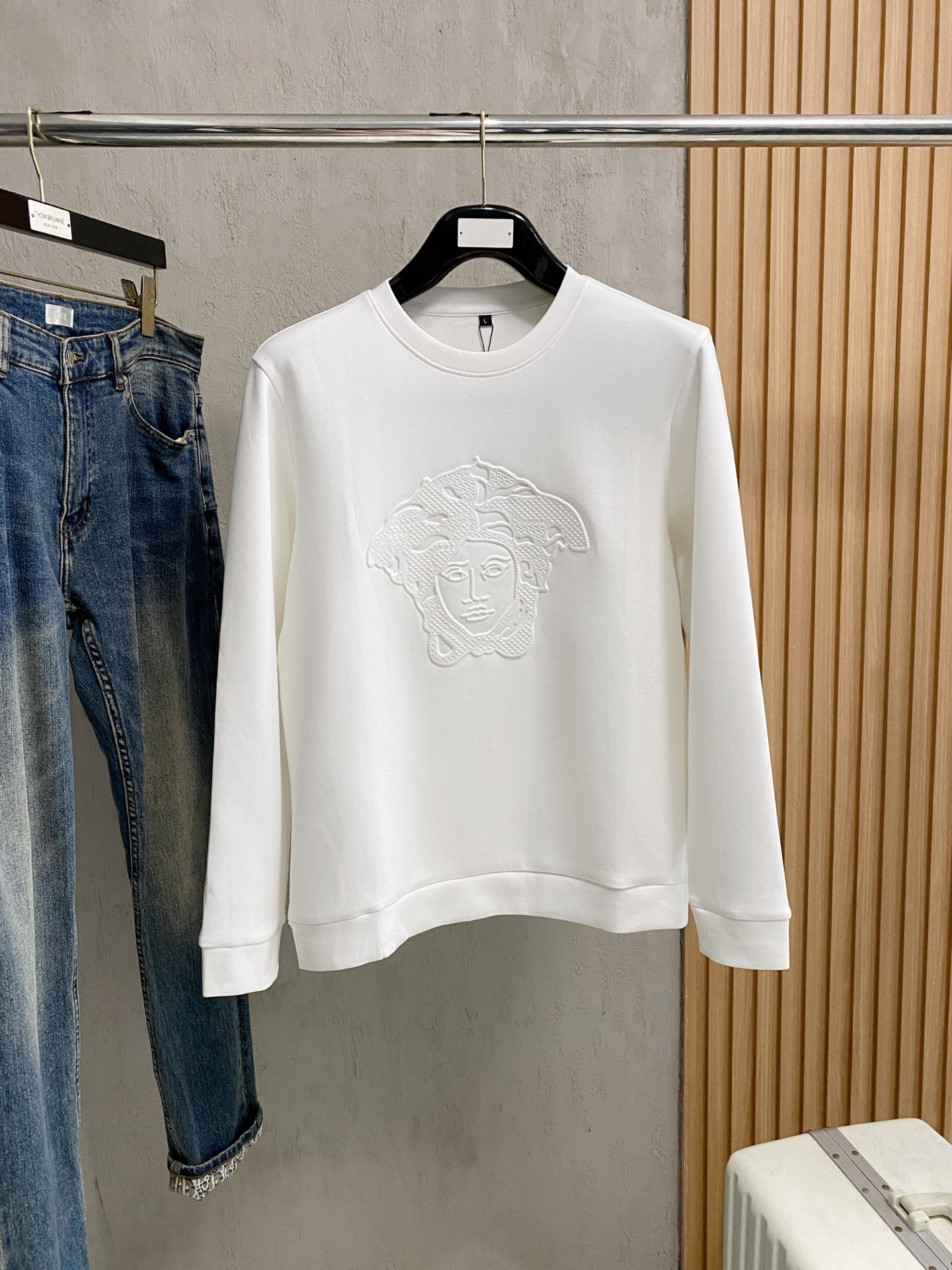 NO:531675,Versace 2025 new sweater fabric mercerated modal cotton multi-color Size M-4XL, versace, hoodie, sweatshirts, alexander wang19860909范思哲 2025 秋冬新款卫衣 面料丝光莫代尔棉 颜色多颜色 尺码M-4XL,,versace,hoodie,sweatshirts,alexander wang,Men's clothing