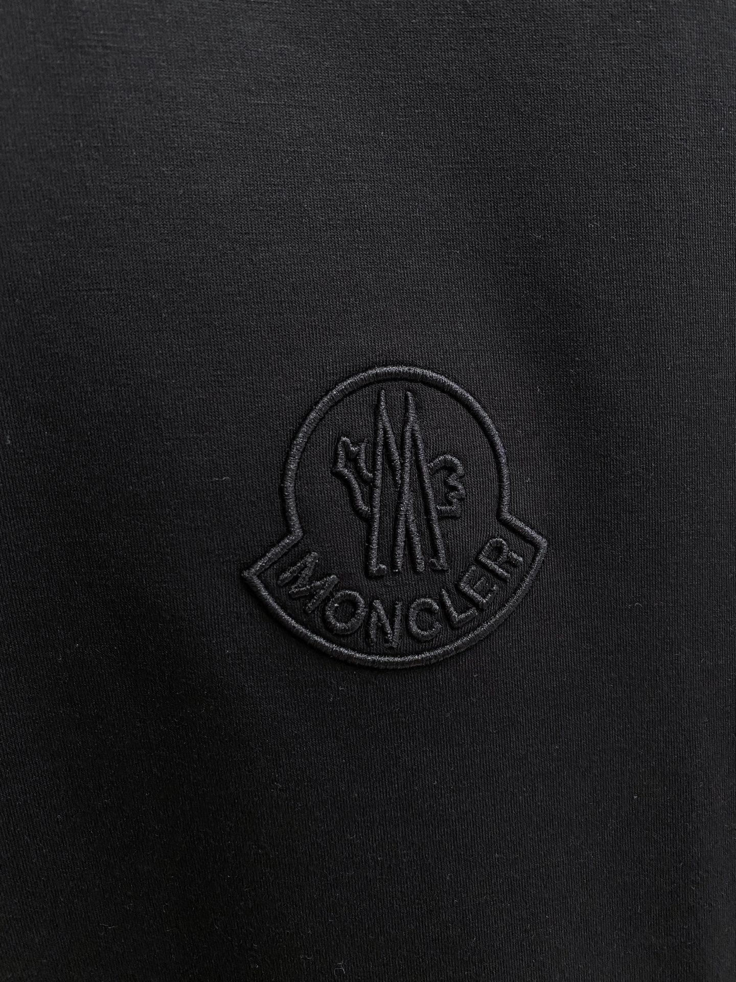 蒙口 2025 秋冬新款卫衣短袖面料：丝光莫代尔棉颜色：多颜色尺码：M-4XL