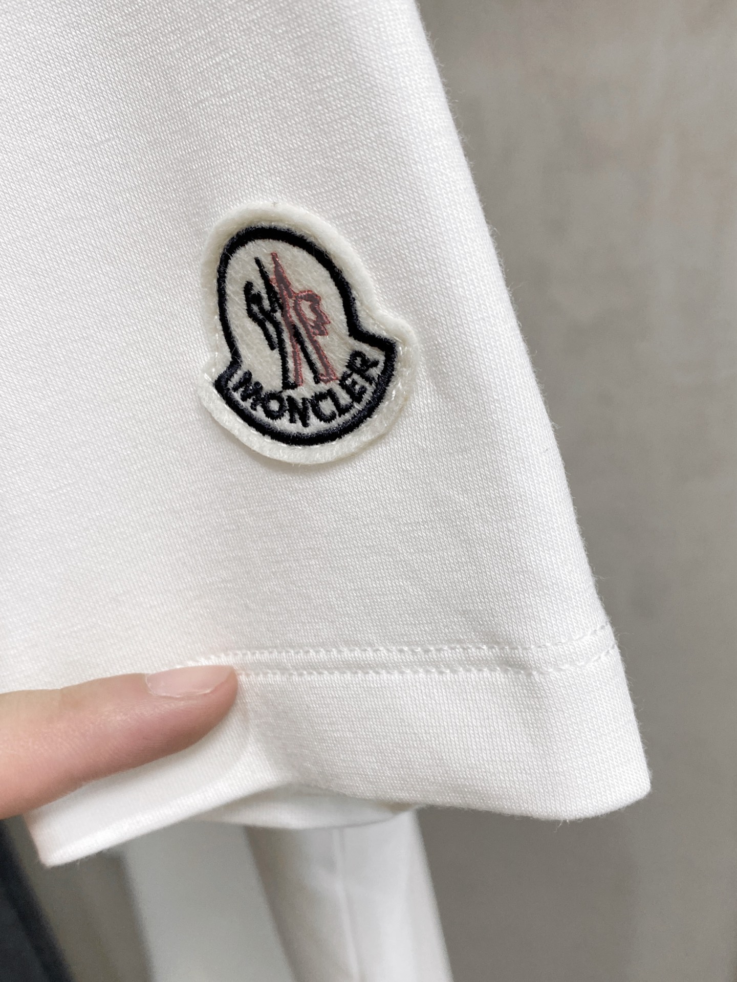 蒙口 2025 秋冬新款卫衣短袖面料：丝光莫代尔棉颜色：多颜色尺码：M-4XL