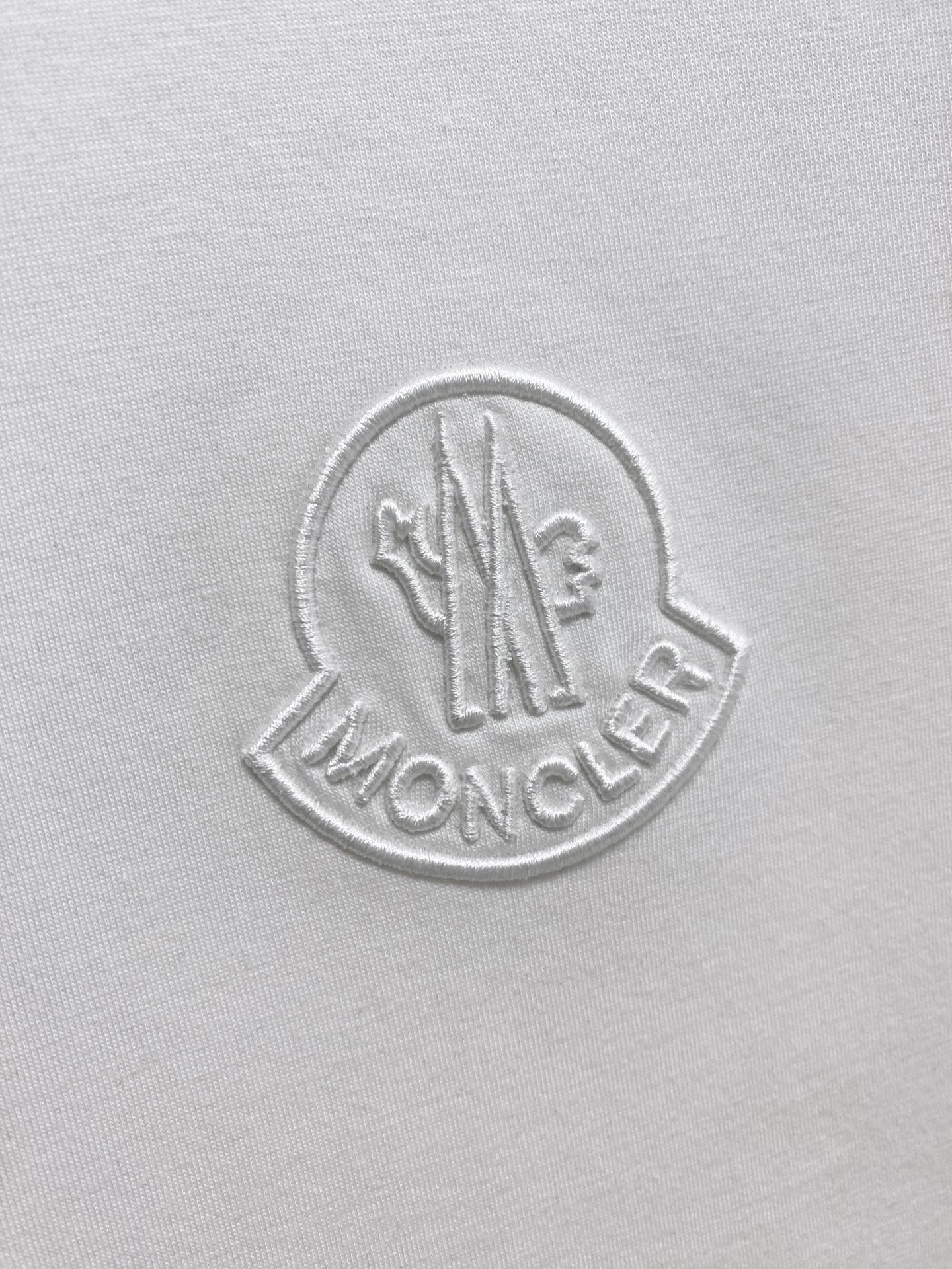 蒙口 2025 秋冬新款卫衣短袖面料：丝光莫代尔棉颜色：多颜色尺码：M-4XL