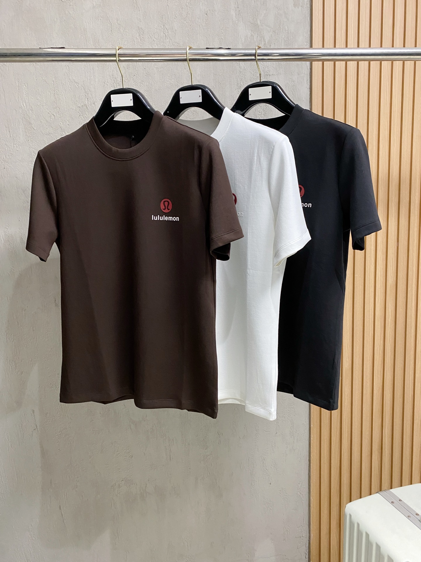 露露 2025 秋冬新款卫衣短袖面料：丝光莫代尔棉颜色：多颜色尺码：M-4XL