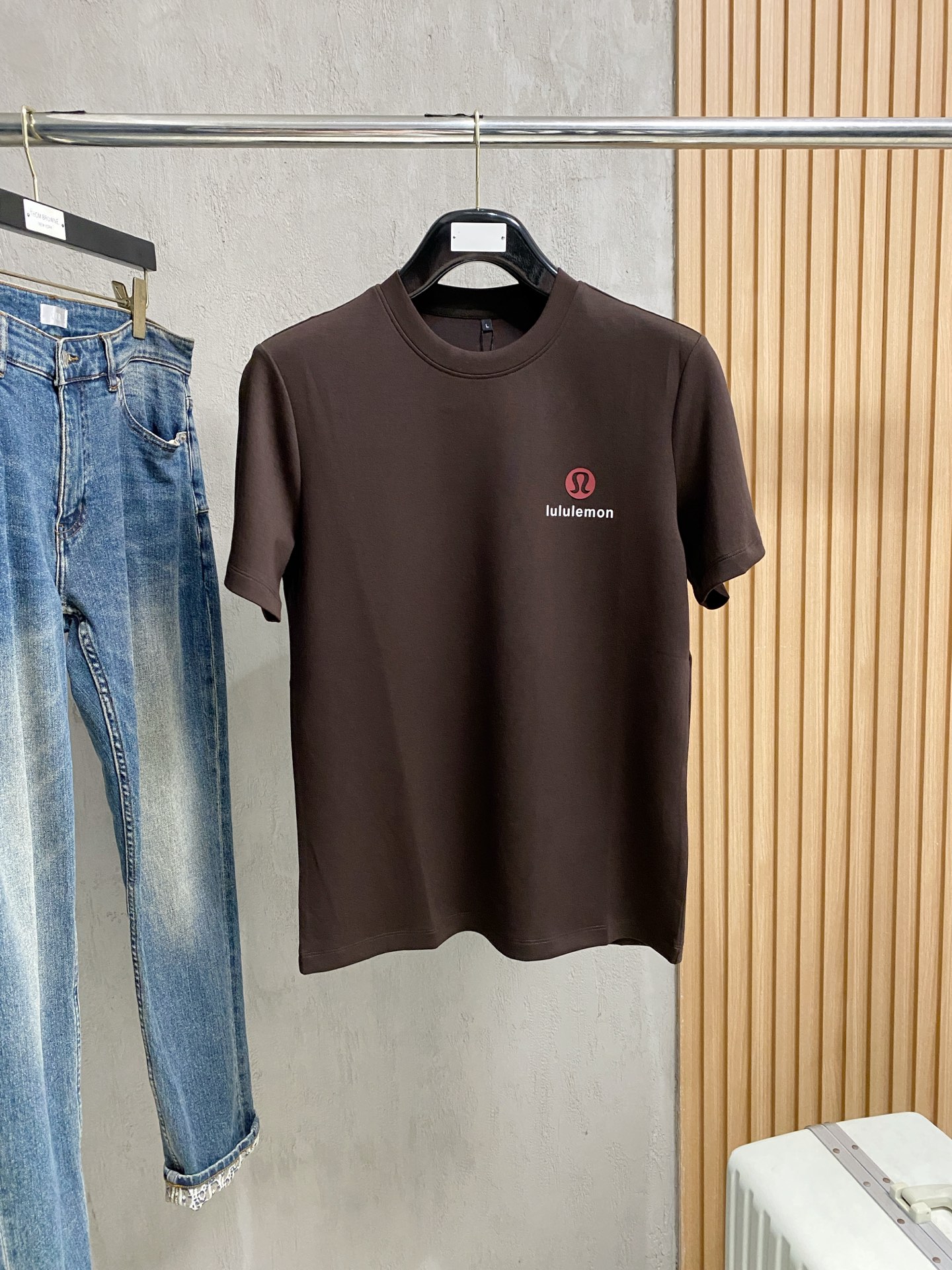 露露 2025 秋冬新款卫衣短袖面料：丝光莫代尔棉颜色：多颜色尺码：M-4XL