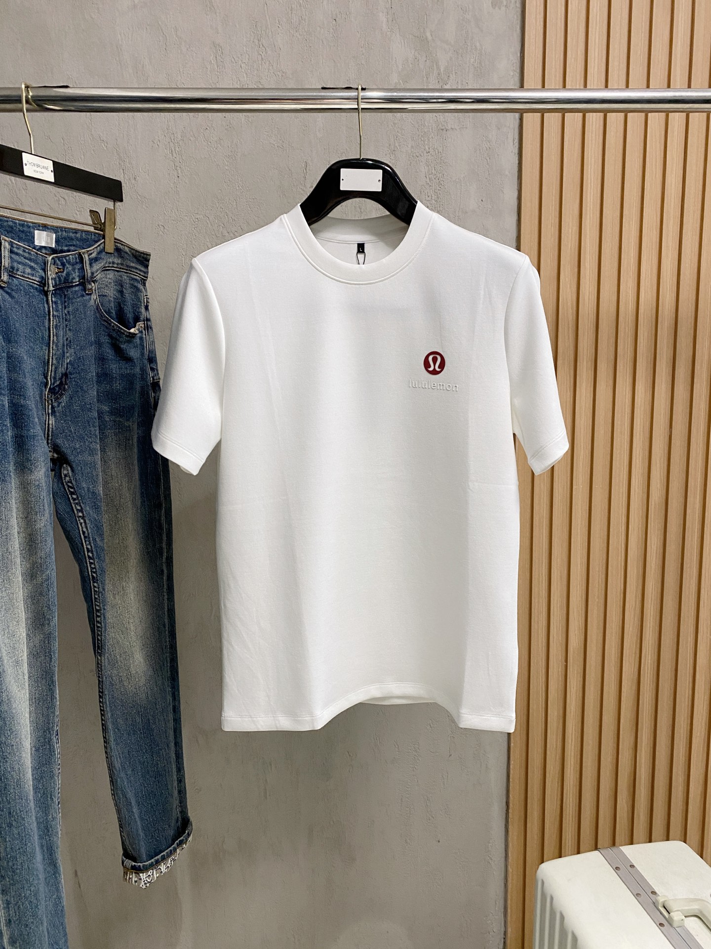 露露 2025 秋冬新款卫衣短袖面料：丝光莫代尔棉颜色：多颜色尺码：M-4XL