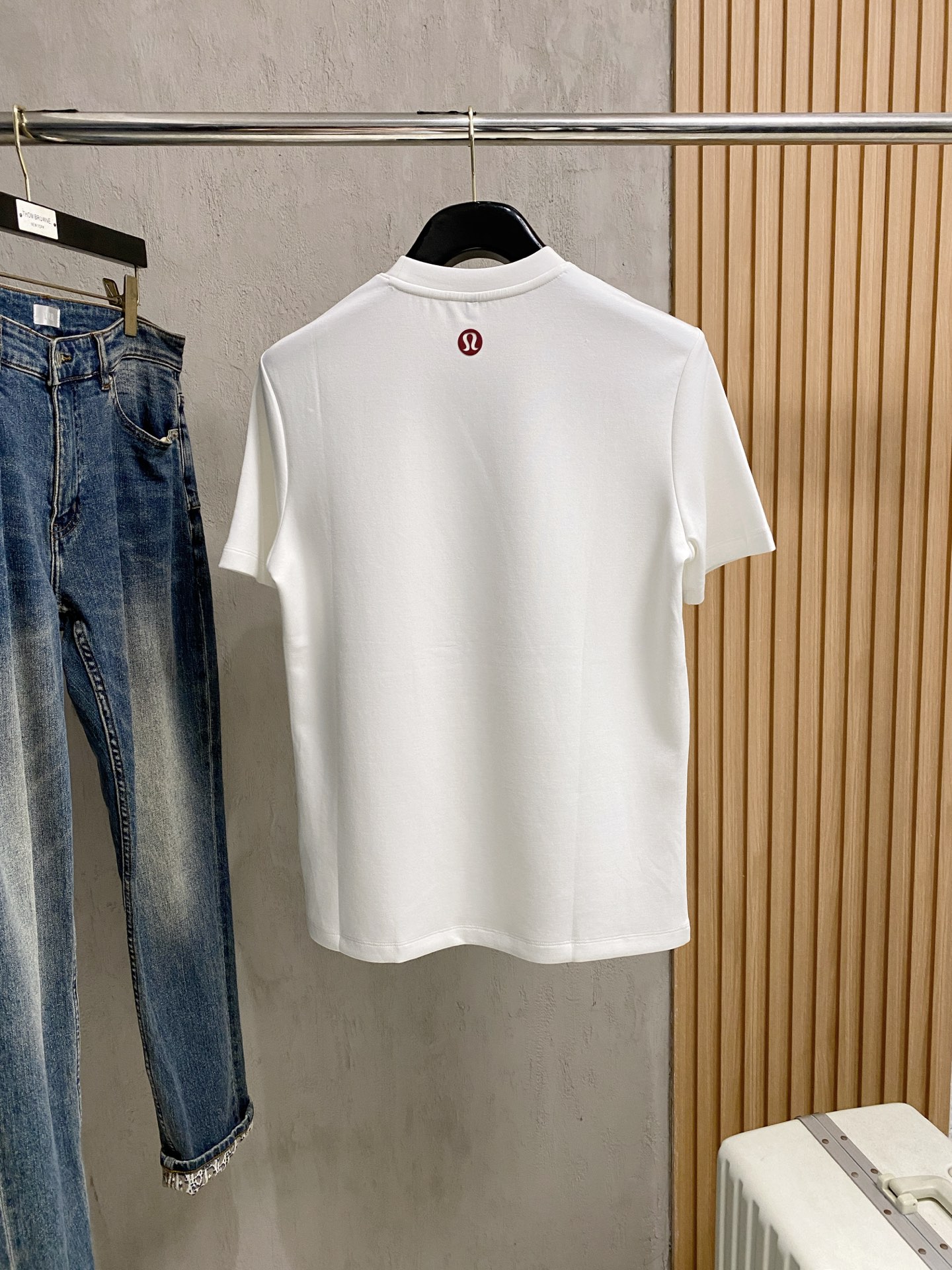 露露 2025 秋冬新款卫衣短袖面料：丝光莫代尔棉颜色：多颜色尺码：M-4XL