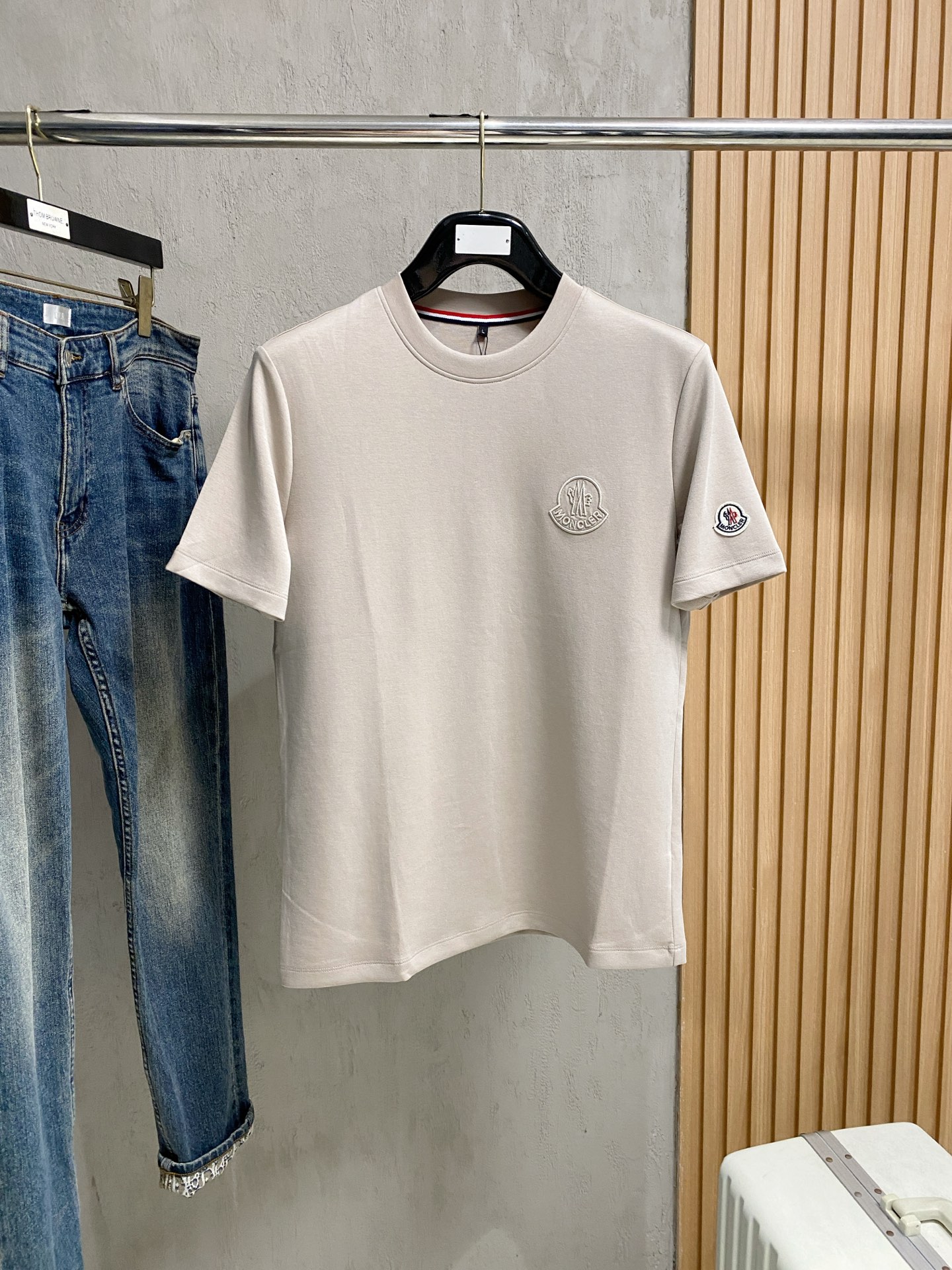 蒙口 2025 秋冬新款卫衣短袖面料：丝光莫代尔棉颜色：多颜色尺码：M-4XL