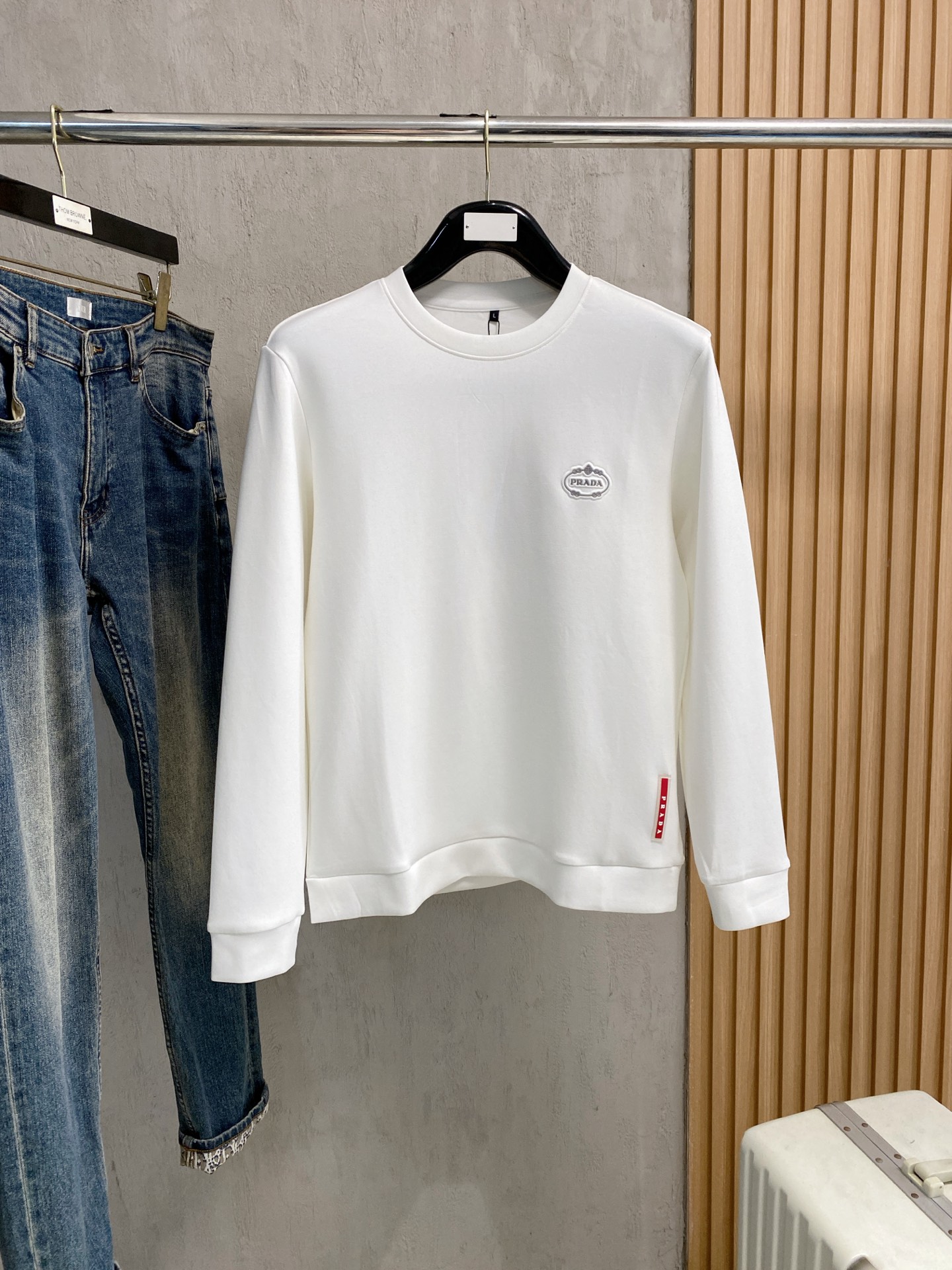 NO:531654,Prada 2025 autumn and winter new sweatshirt fabric mercerated modal cotton multi-color size M-4XL, prada, hoodie, sweatshirts, alexander wang19860909普拉达 2025 秋冬新款卫衣 面料丝光莫代尔棉 颜色多颜色 尺码M-4XL,,prada,hoodie,sweatshirts,alexander wang,Men's clothing