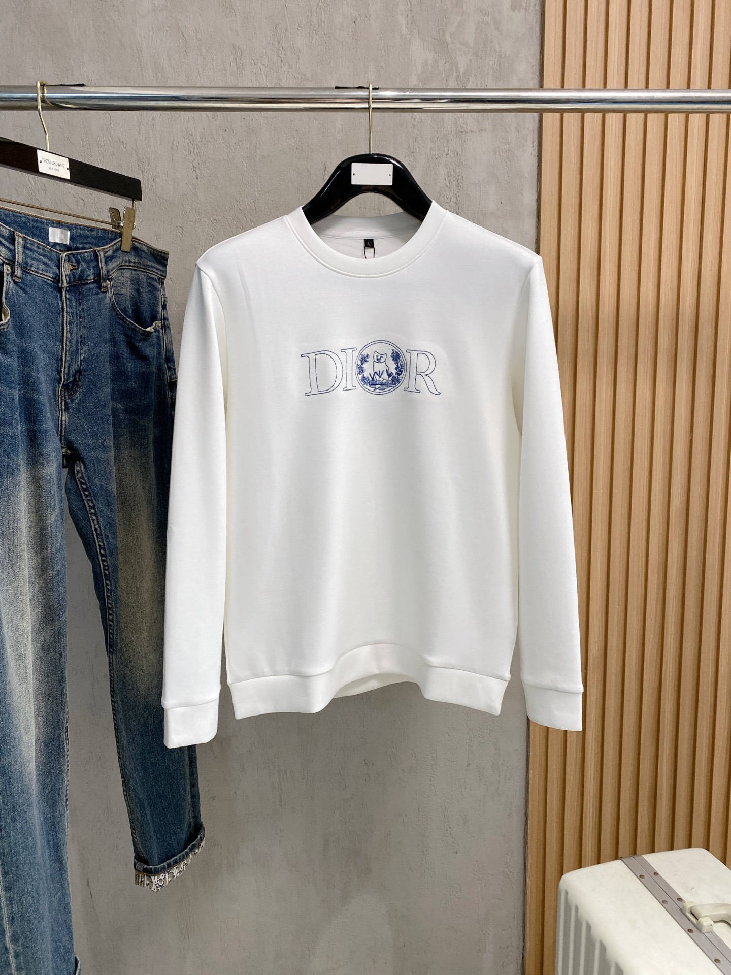 NO:531661,Dior 2025 autumn and winter new sweatshirt fabric mercerated modal cotton multi-color size M-4XL, dior, hoodie, sweatshirts, alexander wang19860909迪奥 2025 秋冬新款卫衣 面料丝光莫代尔棉 颜色多颜色 尺码M-4XL,,dior,hoodie,sweatshirts,alexander wang,Men's clothing