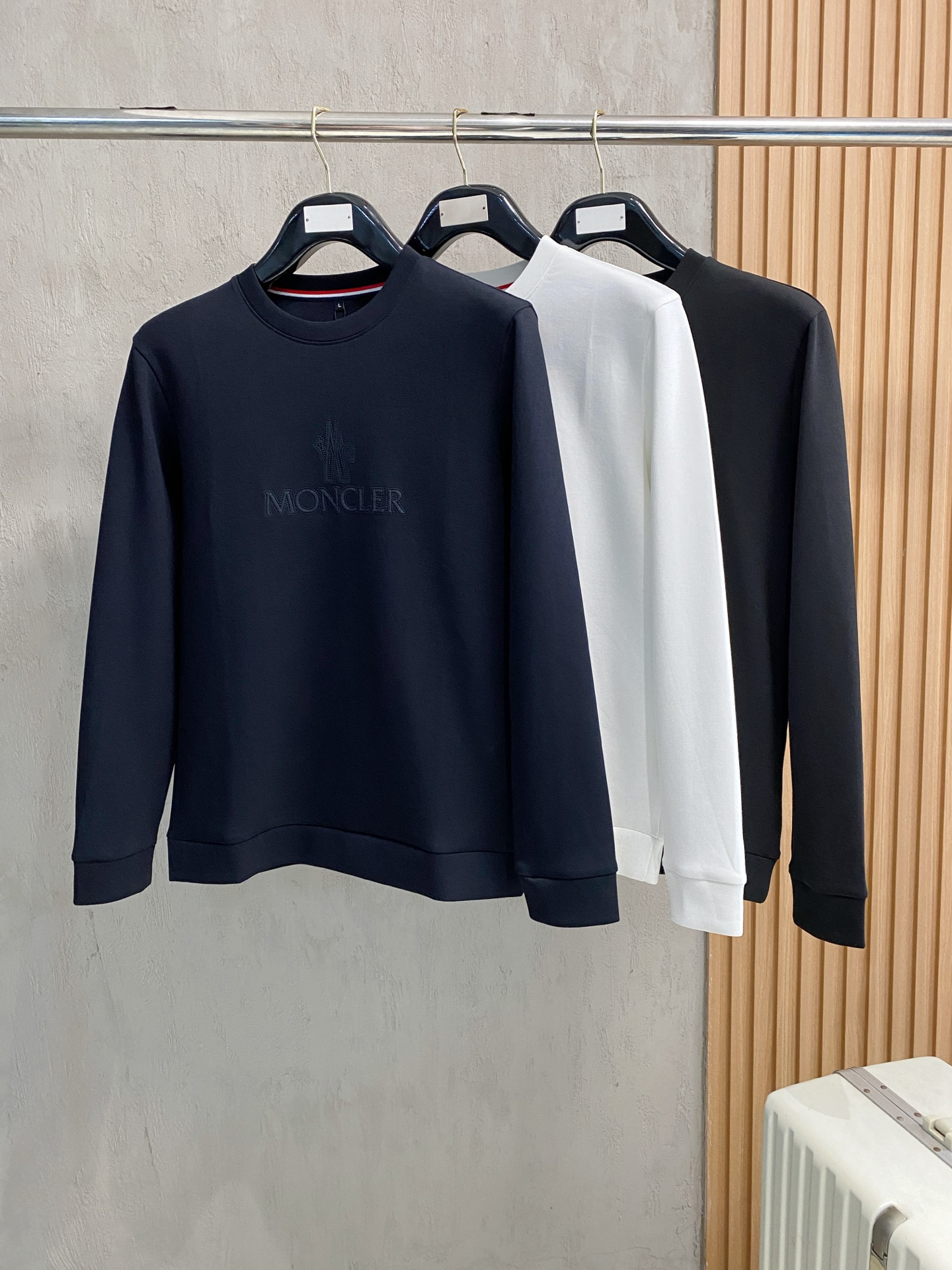 蒙口 2025 秋冬新款卫衣面料：丝光莫代尔棉颜色：多颜色尺码：M-4XL