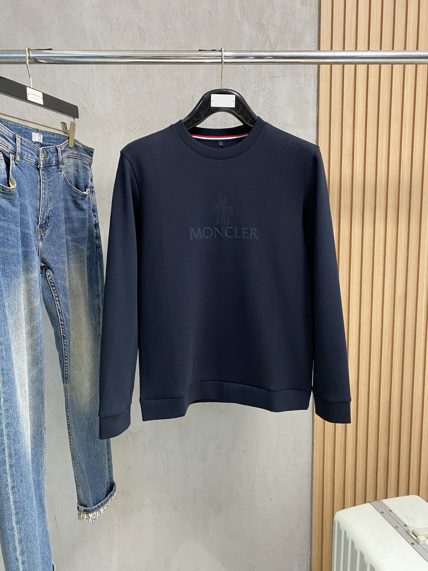 蒙口 2025 秋冬新款卫衣面料：丝光莫代尔棉颜色：多颜色尺码：M-4XL